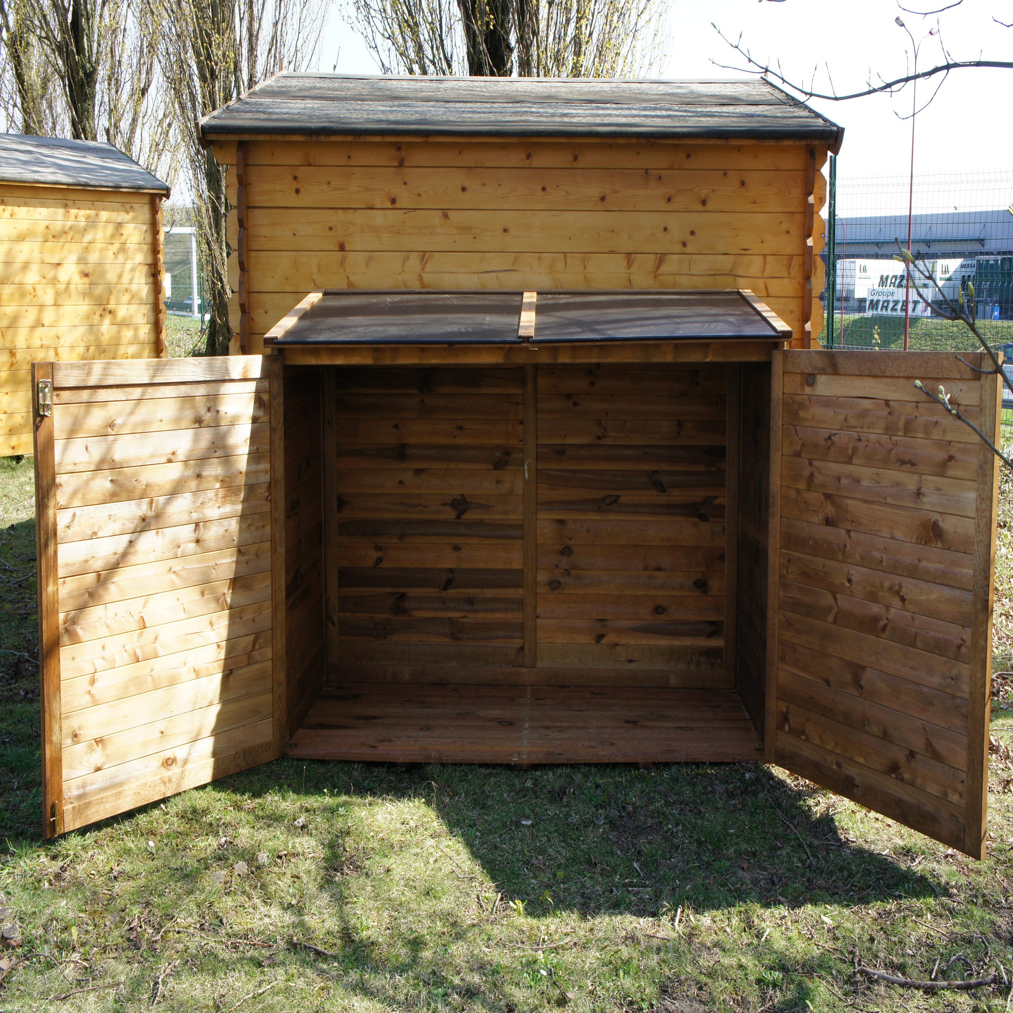 Voir la diapositive 4 : Coffre de rangement jardin bois - 2000L - TROCADERO