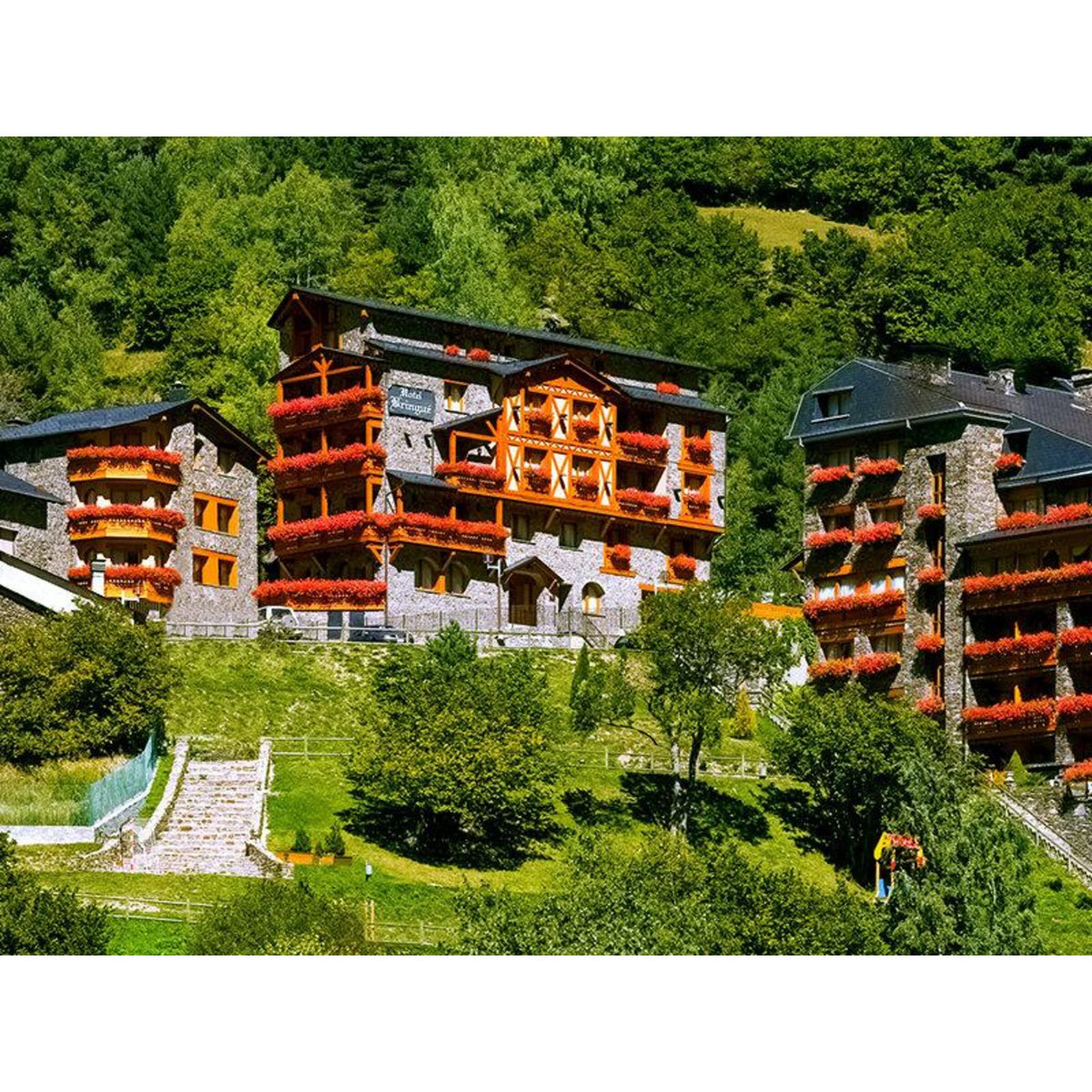 Smartbox Escapade de 2 jours dans la principauté d'Andorre - Coffret Cadeau Séjour