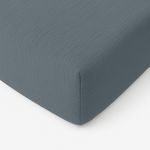 BATON ROUGE Drap housse 100%gaze de coton lavé bleu pétrole. Coloris disponibles : Bleu