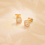 Voir la diapositive 2 : L'ATELIER D'AZUR Boucles d'Oreilles Solitaires Accompagné  Diamants de Synthèse 0.365 Carats - Or 18 Carats 750 Jaune