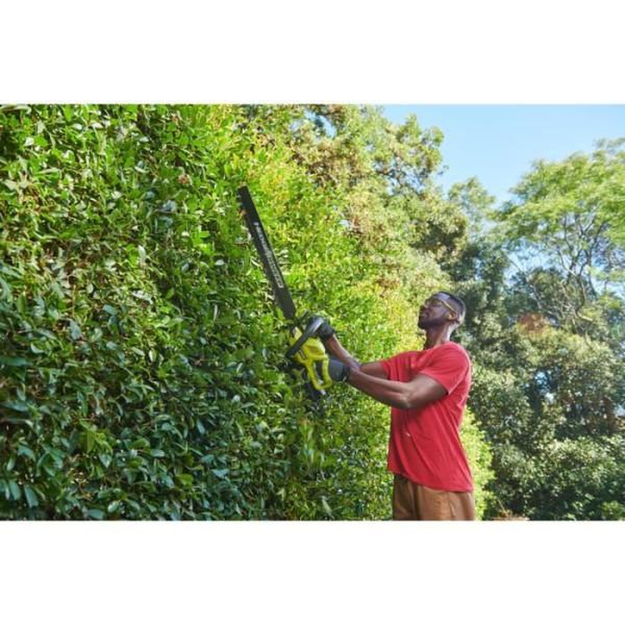 Voir la diapositive 2 : Ryobi Taille-haies - RYOBI - 36 V - Lames 60 cm - Ecartement 26 mm - Fonction scie - 1 batterie lithium+ 36V 2,0 Ah et 1 chargeur 1,7