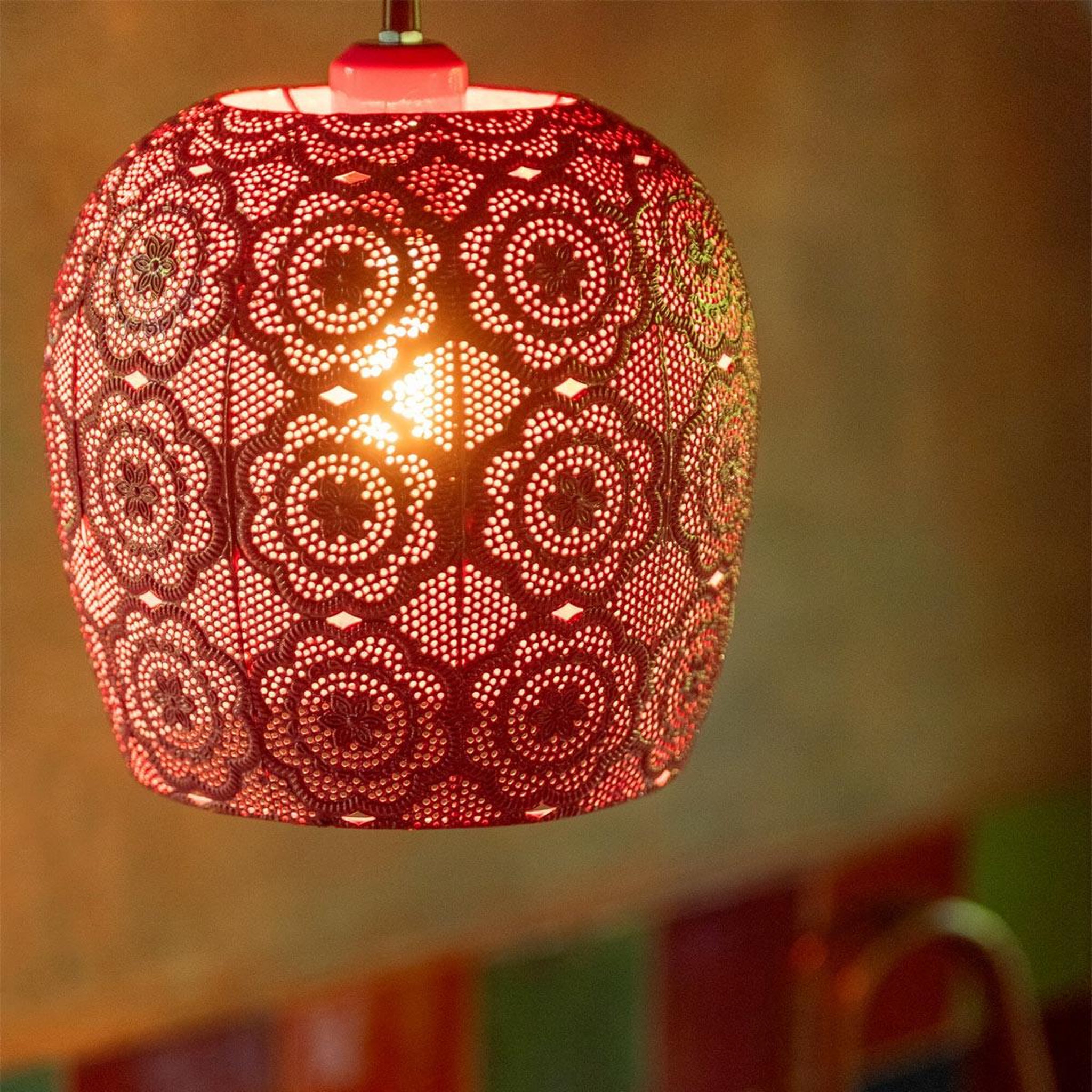 Voir la diapositive 4 : J-LINE Lampe Suspension en Métal  Alive  39cm Rouge