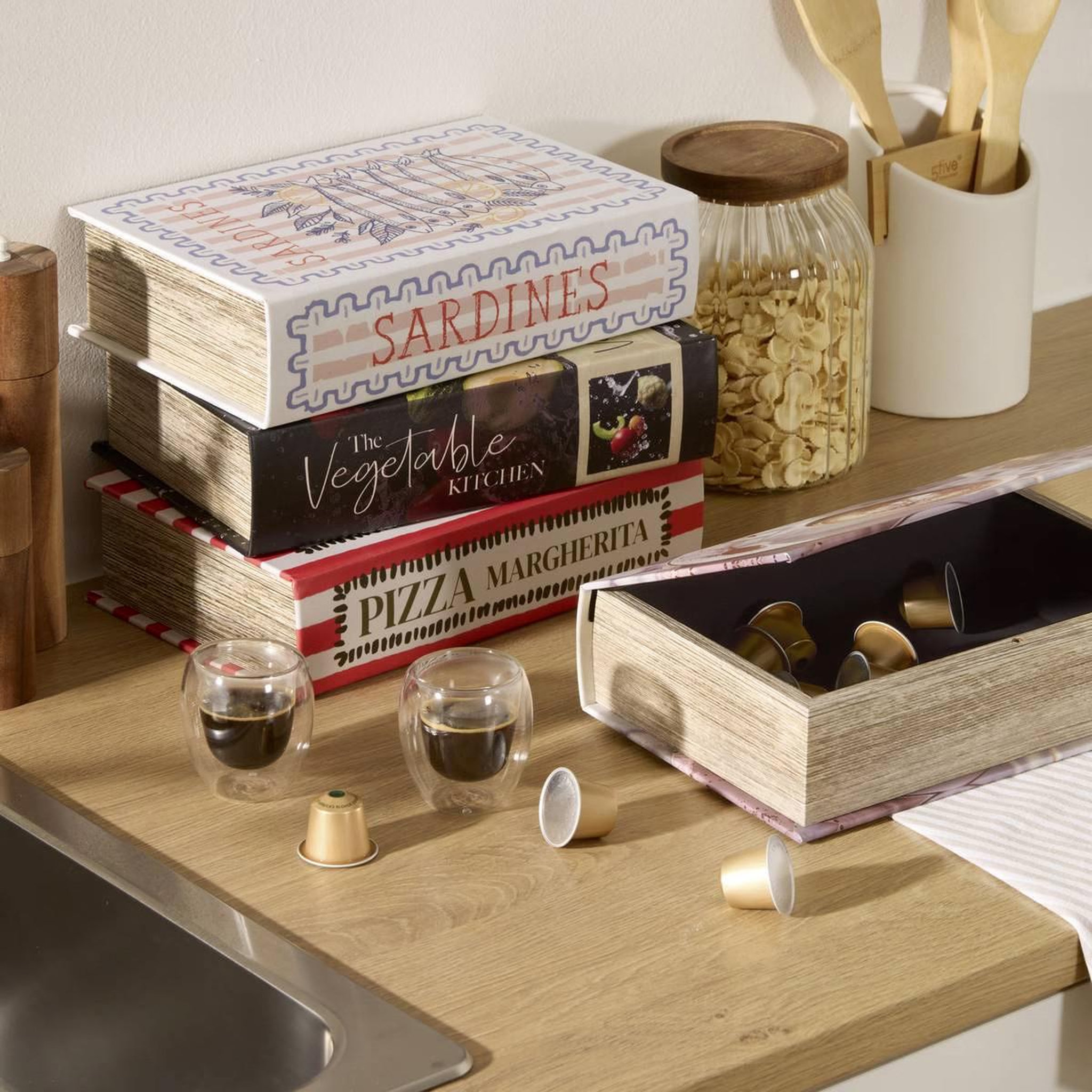 Voir la diapositive 4 : ATMOSPHERA Boîte déco livre sardines  josh  27cm multicolore