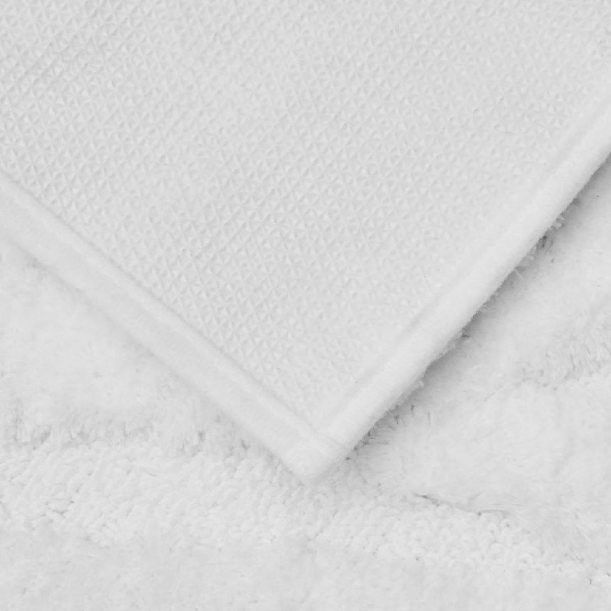 Voir la diapositive 2 : FIVE Tapis de bain design  cloudy  50x75cm blanc