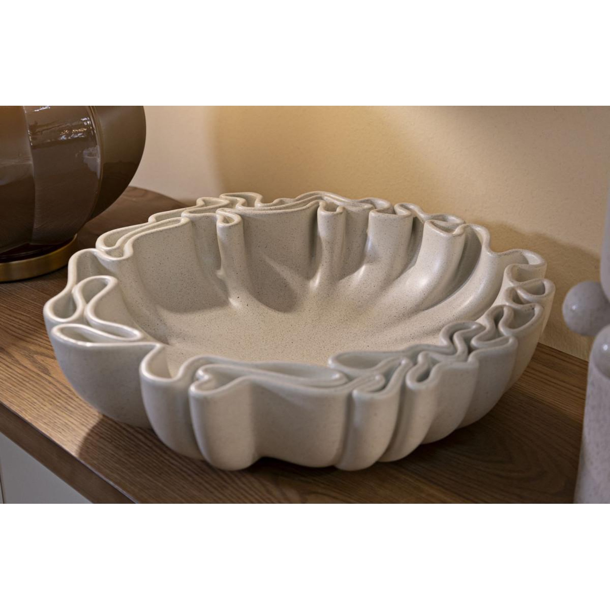 Voir la diapositive 6 : Paris Prix Vide-poche design  stons  40cm crème