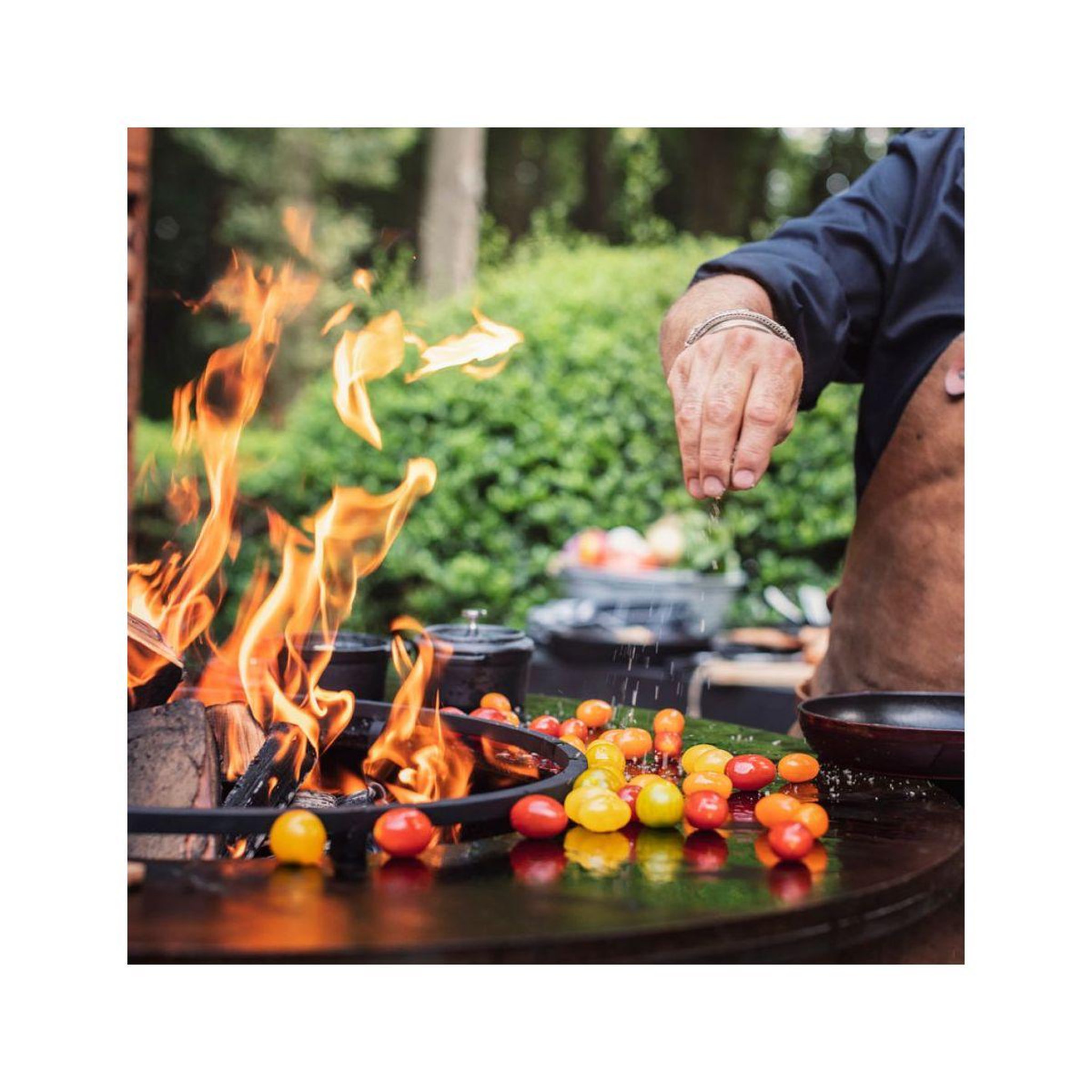 Voir la diapositive 2 : OFYR Grille barbecue food bumper 85