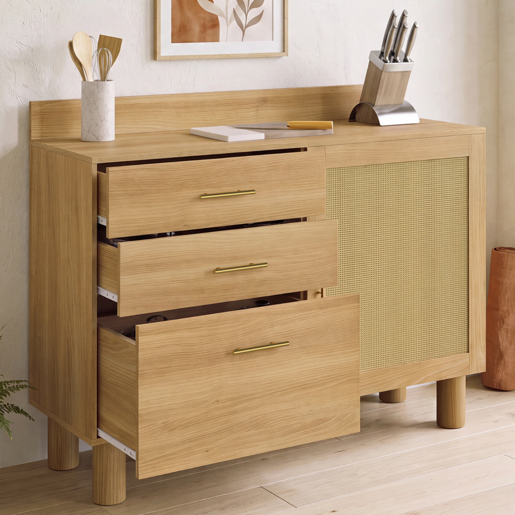 Voir la diapositive 2 : ID MARKET Buffet bas de cuisine 120 cm DENISE en cannage