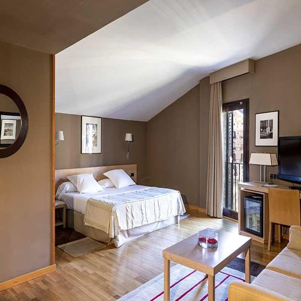 Smartbox Séjour d'exception de 2 jours dans un Parador aux portes de Barcelone - Coffret Cadeau Séjour