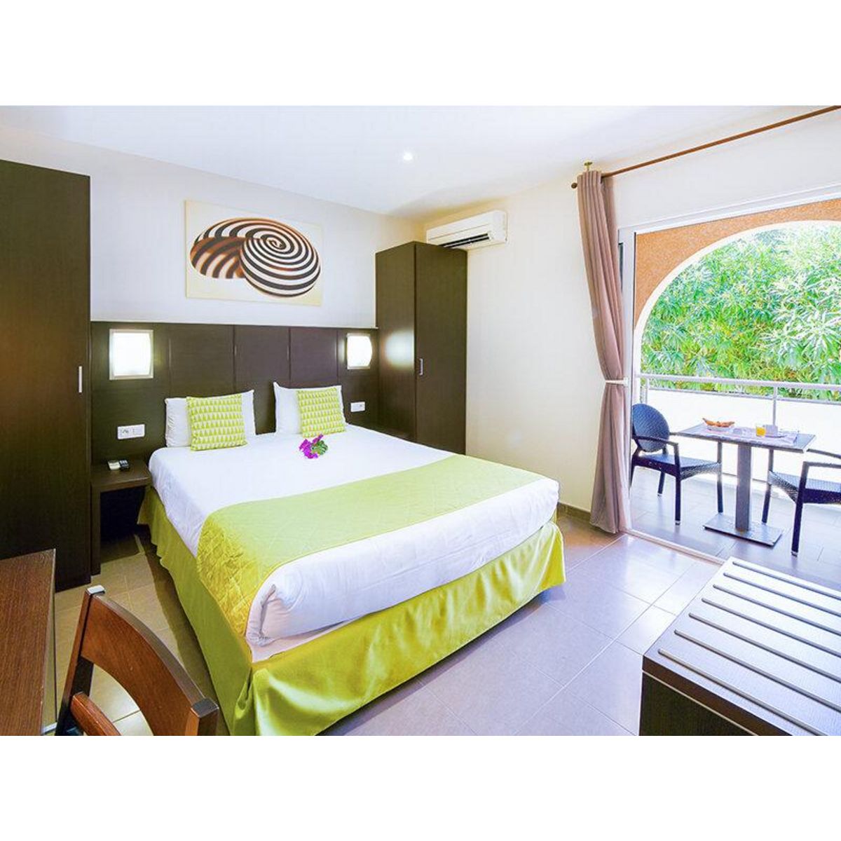 Smartbox 3 jours en hôtel 4* avec gommage et sauna en Corse - Coffret Cadeau Séjour