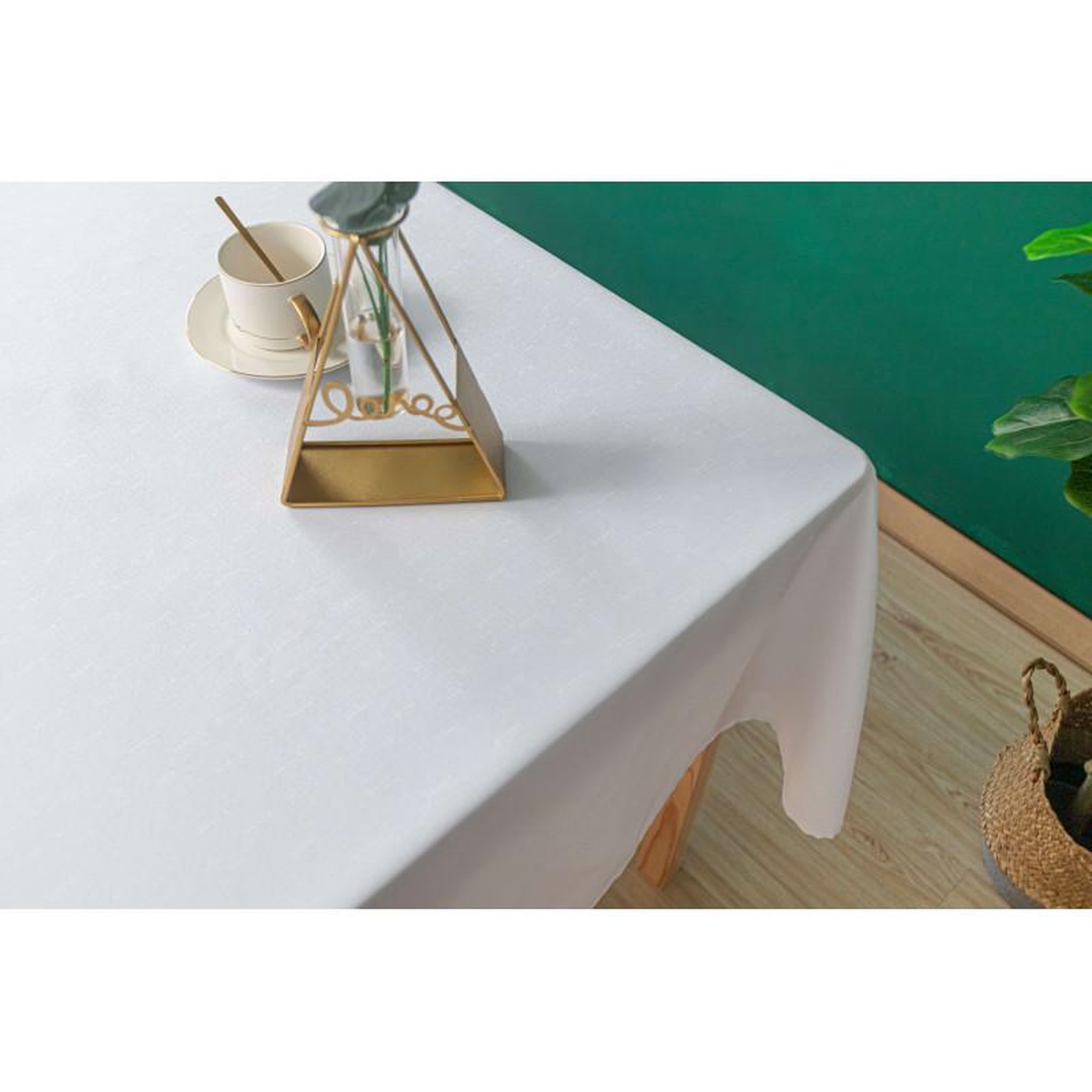 Voir la diapositive 2 : UNIVERS DECOR Nappe antitache unie blanche rectangulaire 145 x 240 cm - blanc -