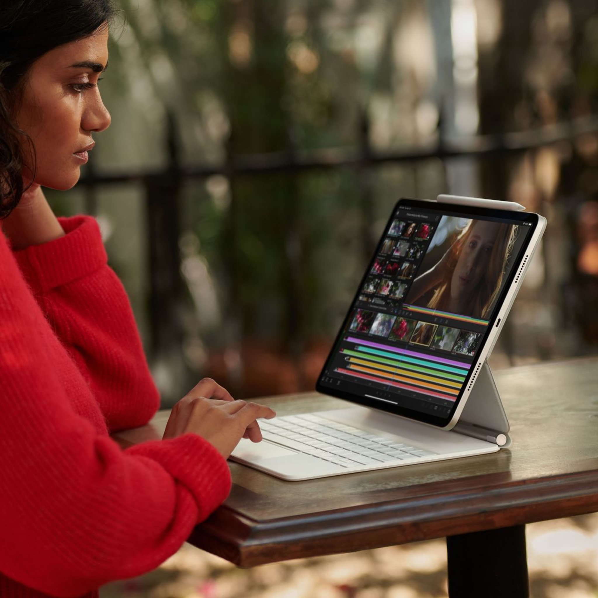 Voir la diapositive 5 : APPLE Tablette Apple Pro 12.9 M1 512Go Gris Sideral