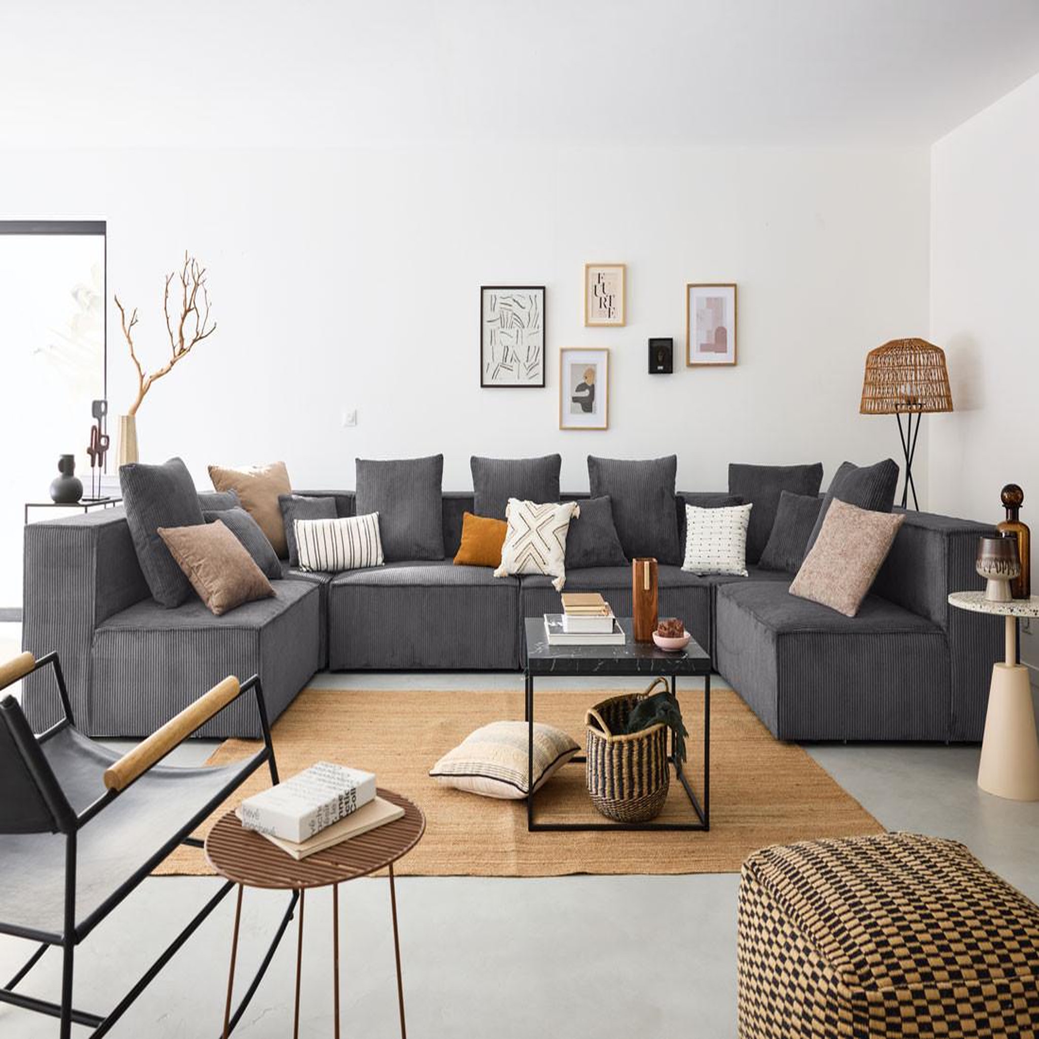 Voir la diapositive 2 : BEST MOBILIER Colombine - canapé modulable panoramique - 7 places - en velours côtelé