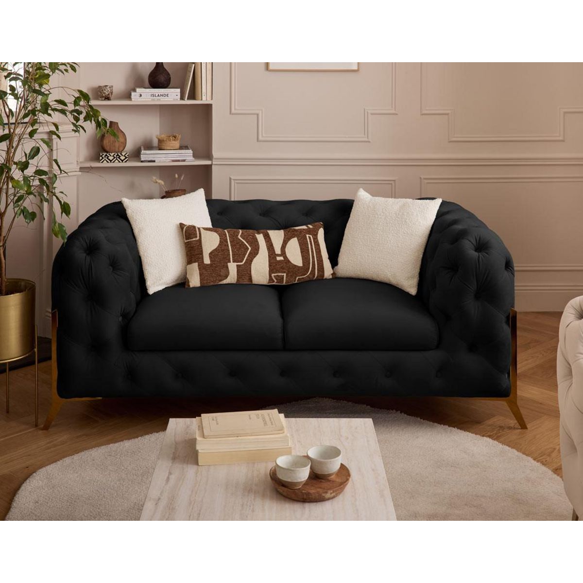 LISA DESIGN Camden - canapé 2 places chesterfield en velours - pieds en métal doré