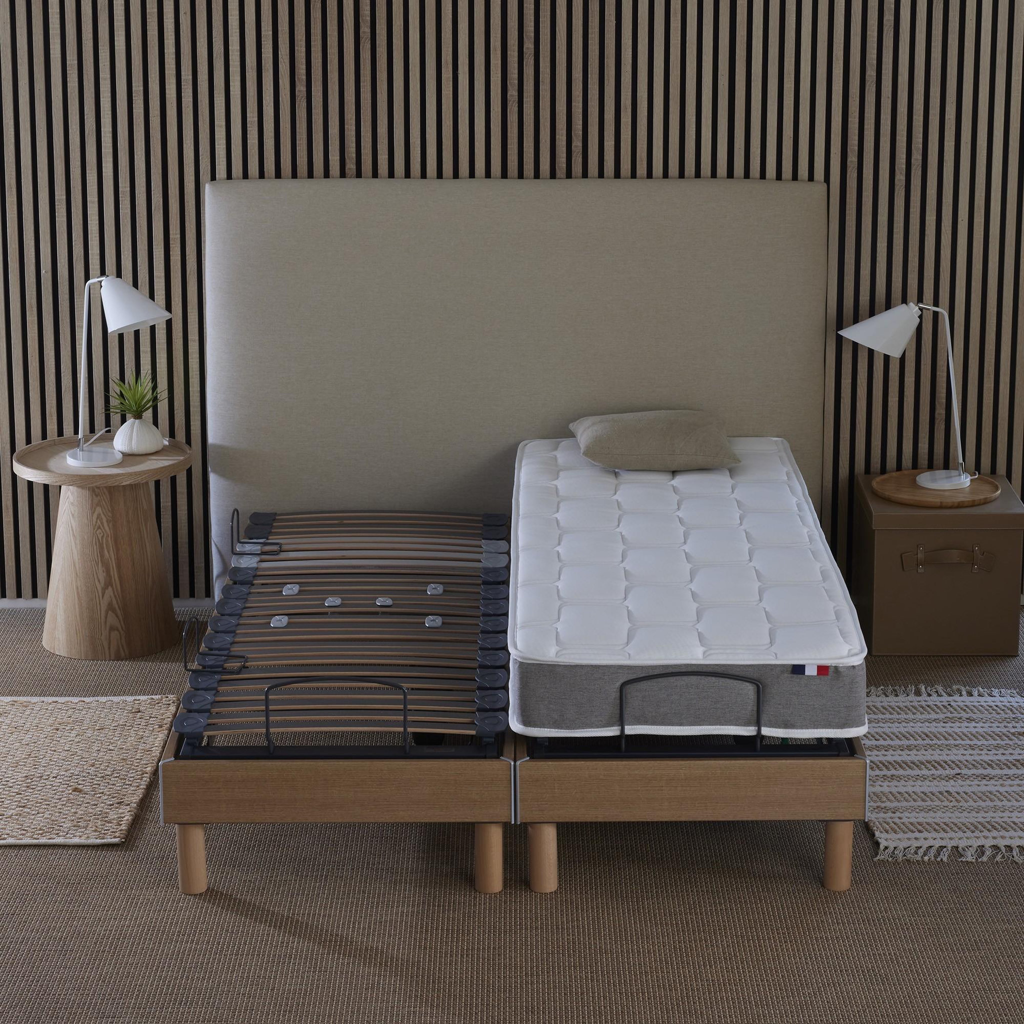 Voir la diapositive 4 : IDLITERIE Ensemble lit électrique de relaxation multi lattes chêne clair - Matelas mousse haute résilience 16 cm