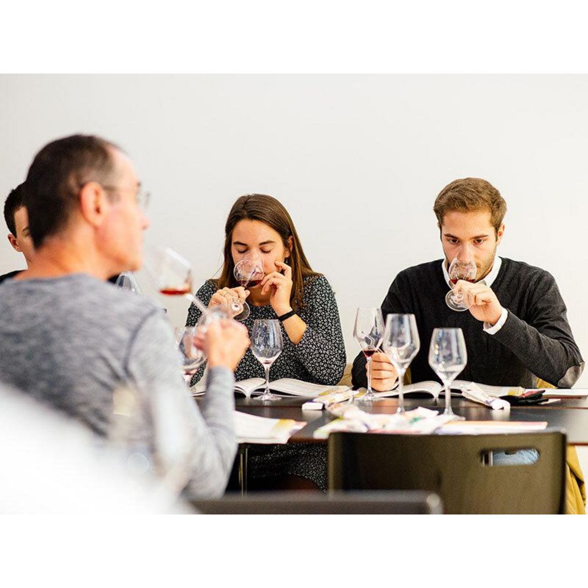 Smartbox Cours d'œnologie de 4h pour maîtriser les incontournables du vin avec ProDégustation - Coffret Cadeau Gastronomie