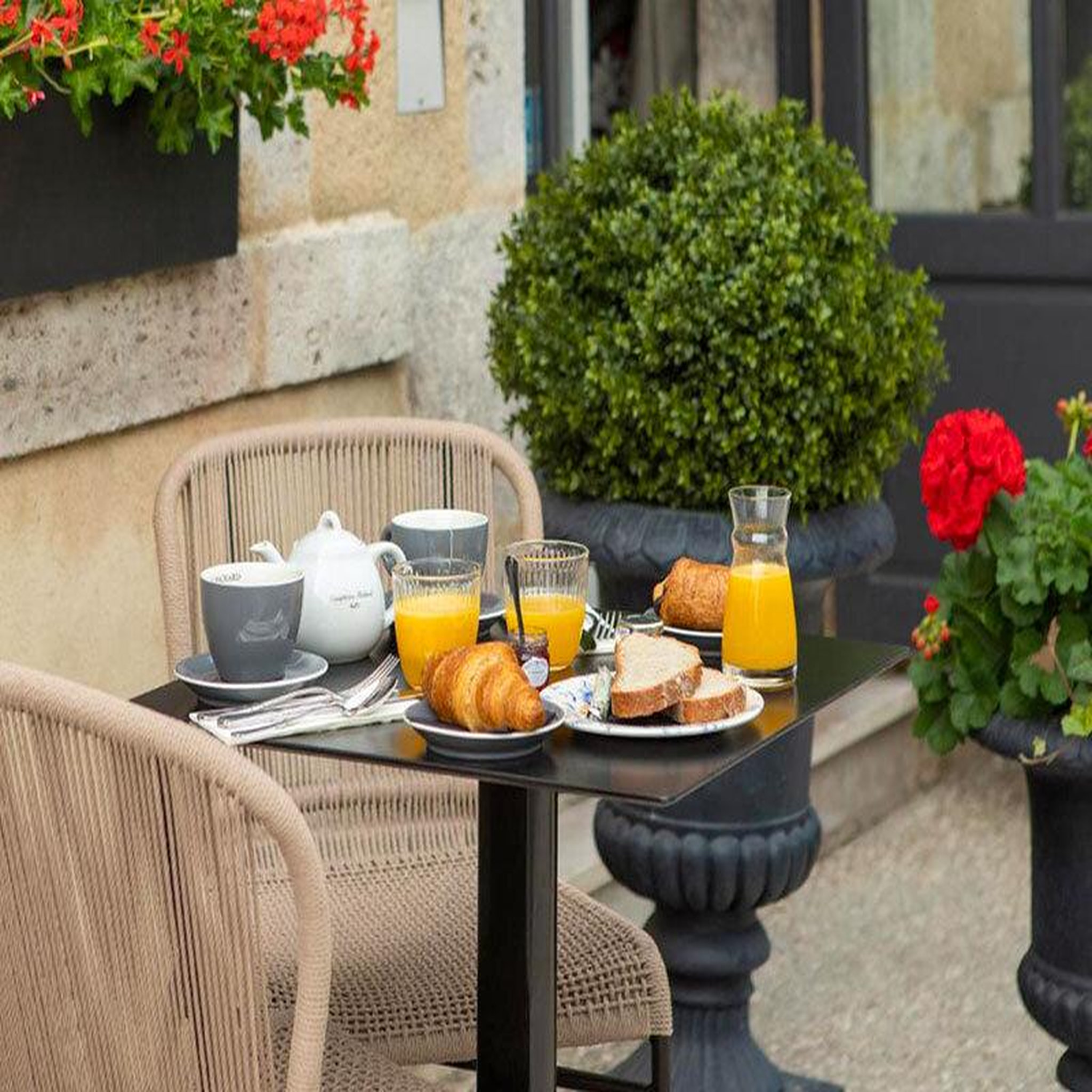 Voir la diapositive 3 : Smartbox 2 jours en hôtel de charme avec dîner près de blois - coffret cadeau séjour