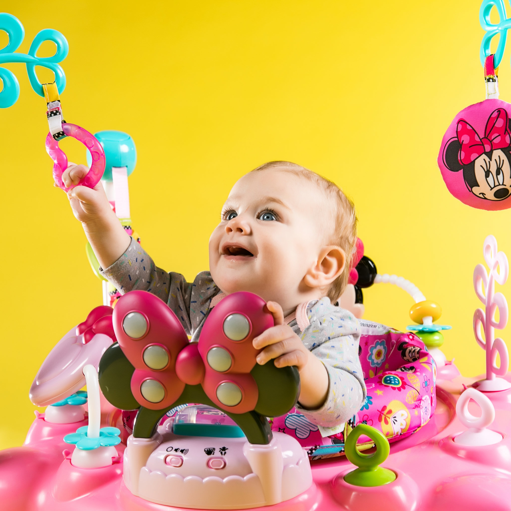 Voir la diapositive 8 : DISNEY Aire de jeux à rebonds Peek A Boo Minnie