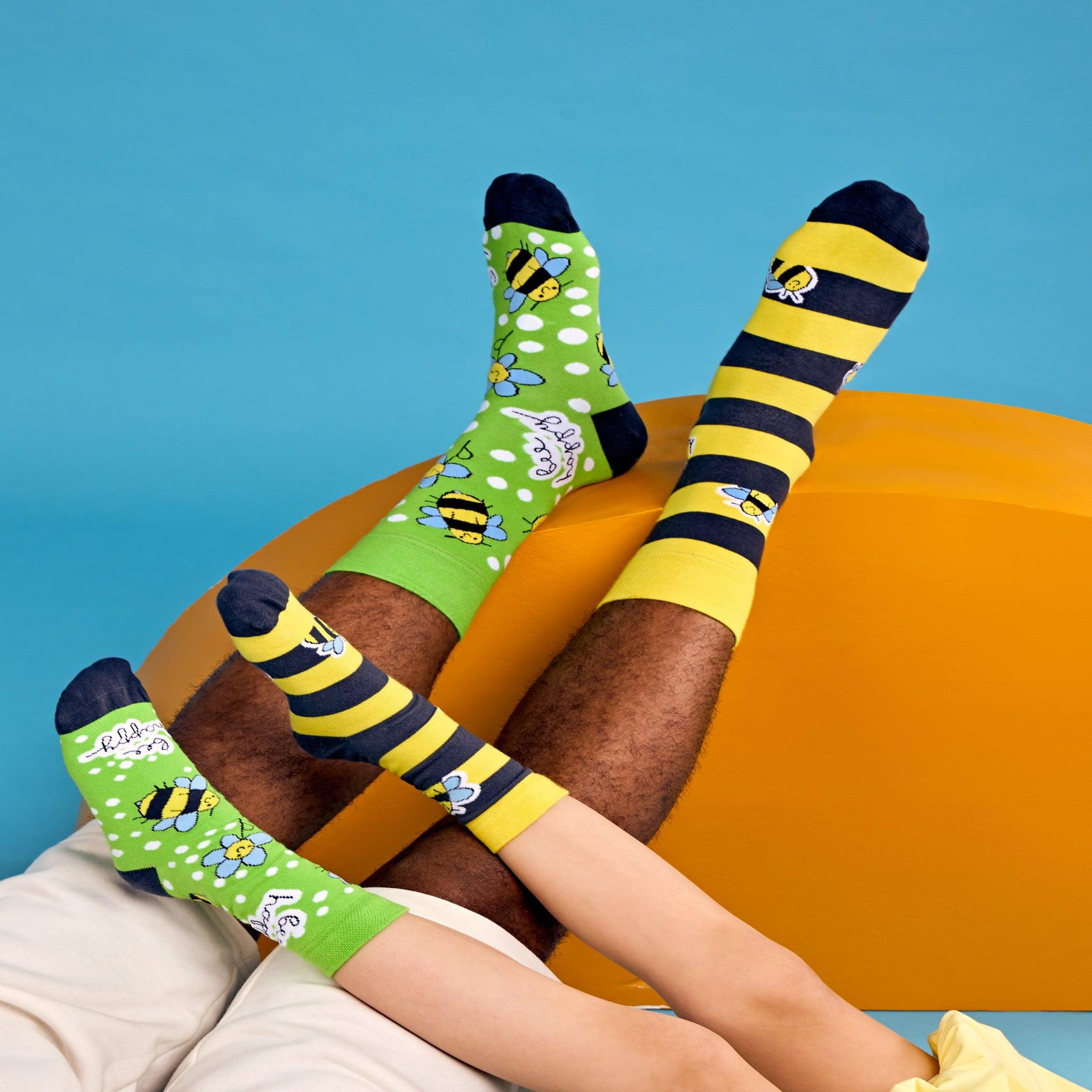 Voir la diapositive 3 : DEDOLES Chaussettes enfants abeilles butineuses