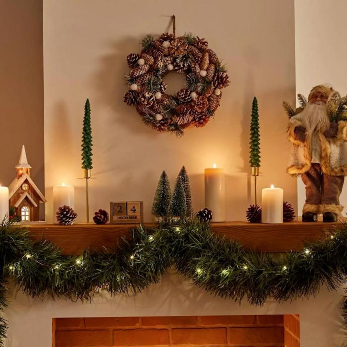 FEERIC LIGHT & CHRISTMAS Couronne de Noël  Bois  34cm Vert & Naturel