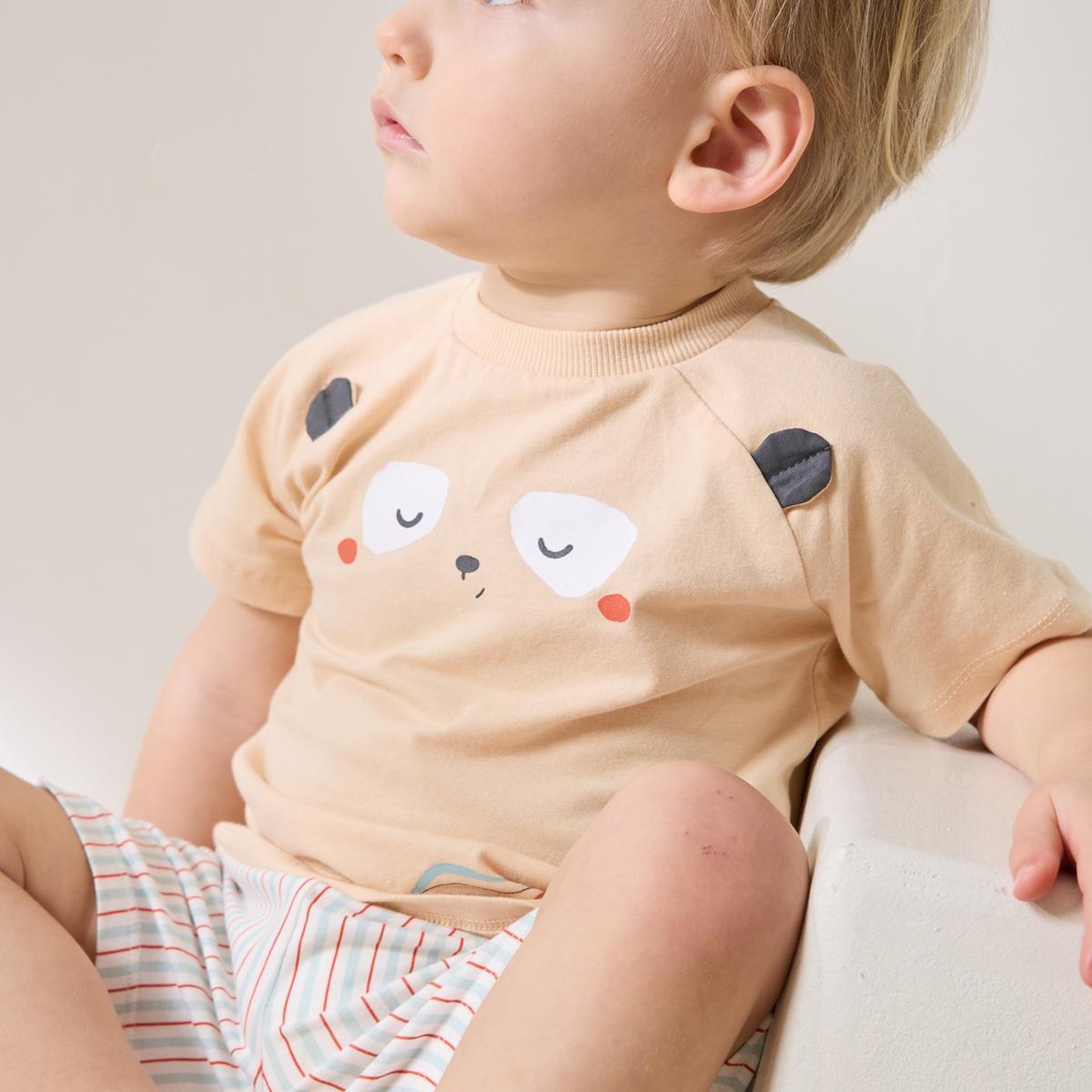 Voir la diapositive 6 : Petit Béguin Pyjama short enfant 2 pièces bento