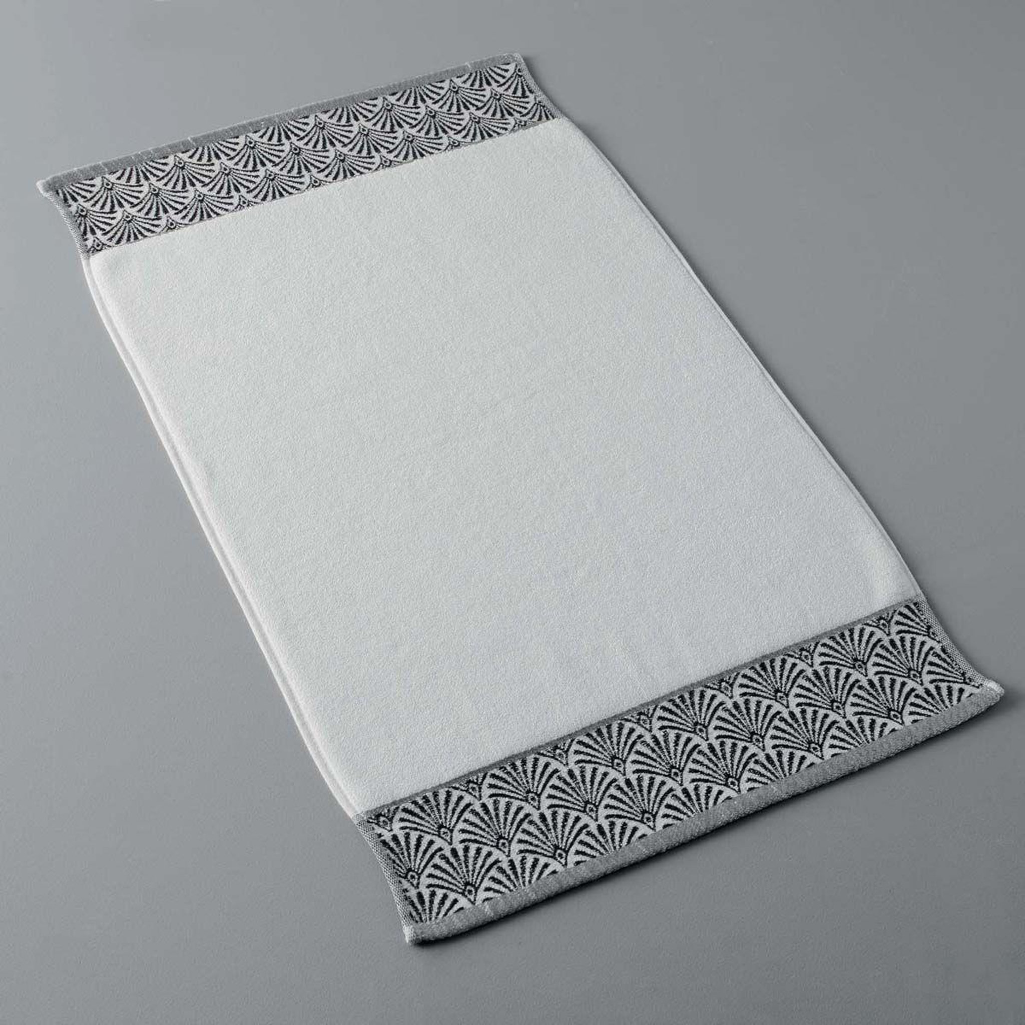 Voir la diapositive 2 : Douceur d'Intérieur Tapis de bain  goldy  50x85cm blanc & argent