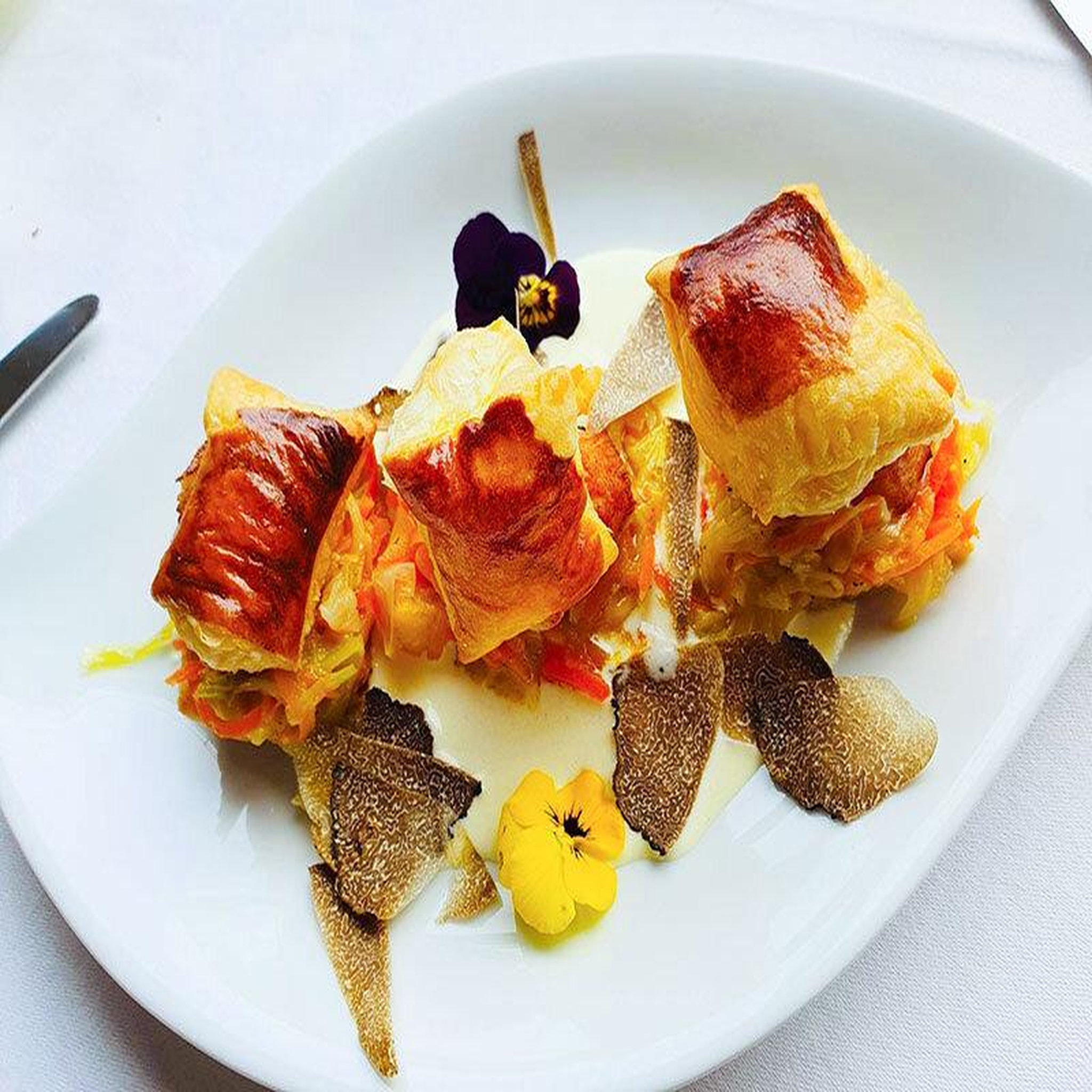 Voir la diapositive 2 : Smartbox Repas gourmand 5 plats dans un restaurant gastronomique avec vue sur la mer près de martigues - coffret cadeau gastronomie