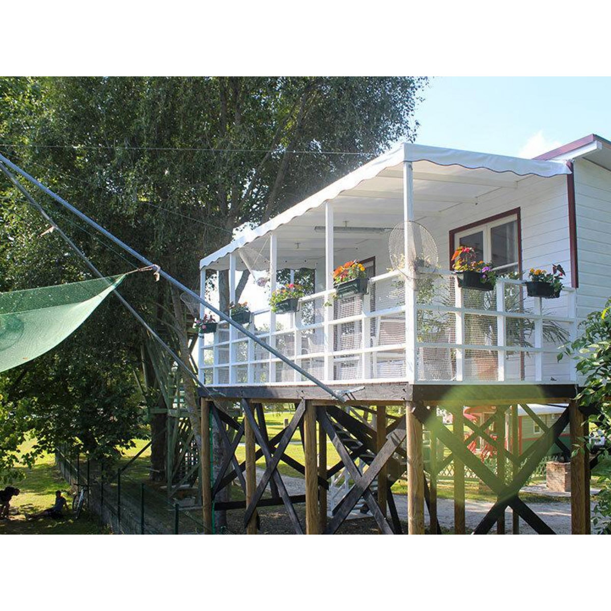 Smartbox Séjour au camping en famille : 2 jours insolites en carrelet pour 4 près de Cognac - Coffret Cadeau Séjour