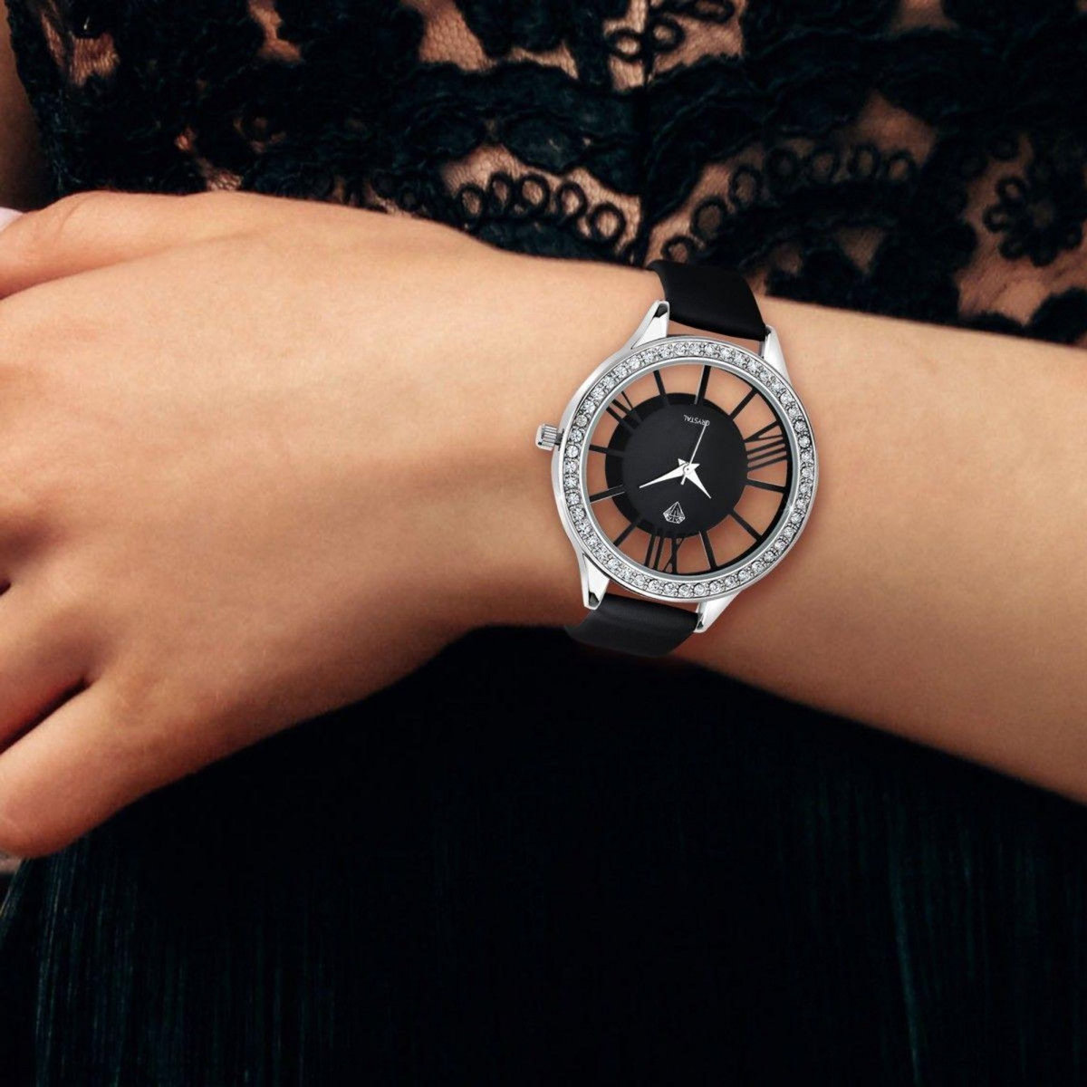 SC CRYSTAL Montre Lara SC Crystal ornée de Cristaux scintillants