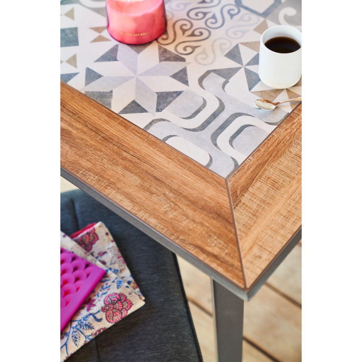 HESPERIDE Table de jardin fixe Lambada en acier - 8 Places