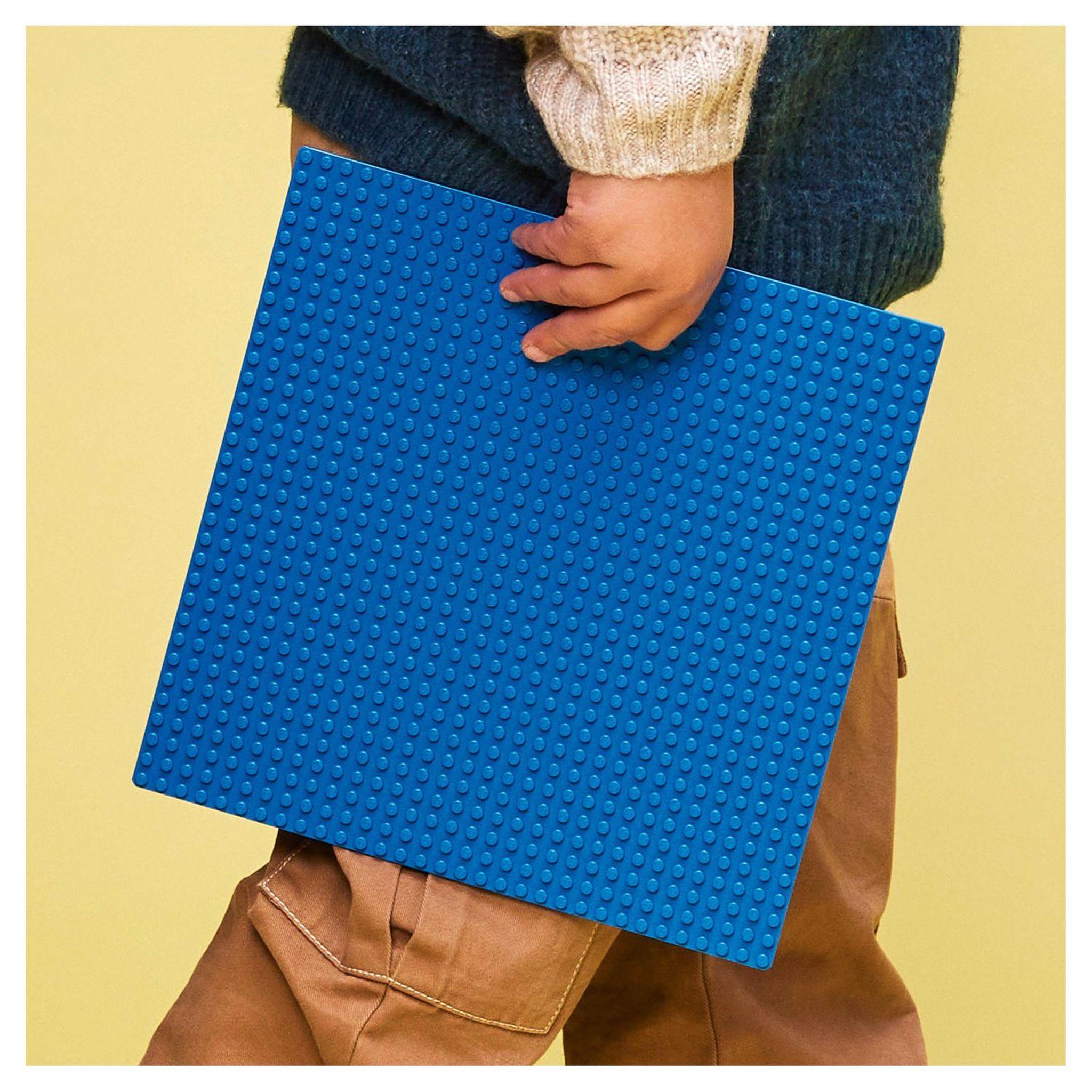 Voir la diapositive 7 : LEGO Classic 11025 - La plaque de construction bleue
