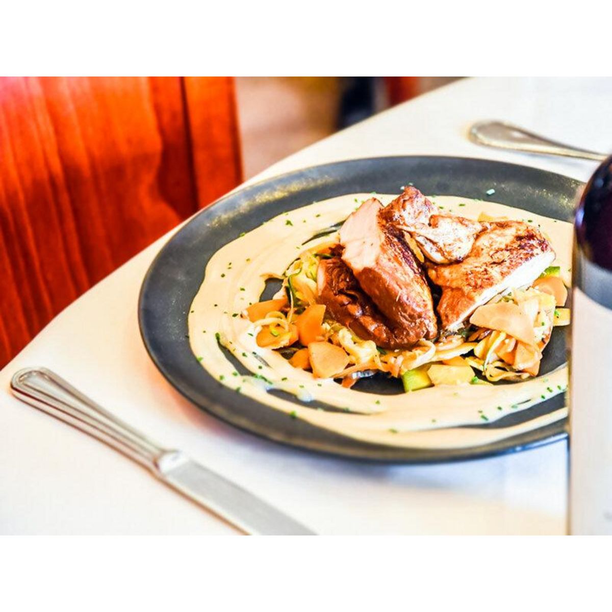 Smartbox Menu Lyrique 3 plats pour 2 personnes avec champagne et caviar à partager - Coffret Cadeau Gastronomie