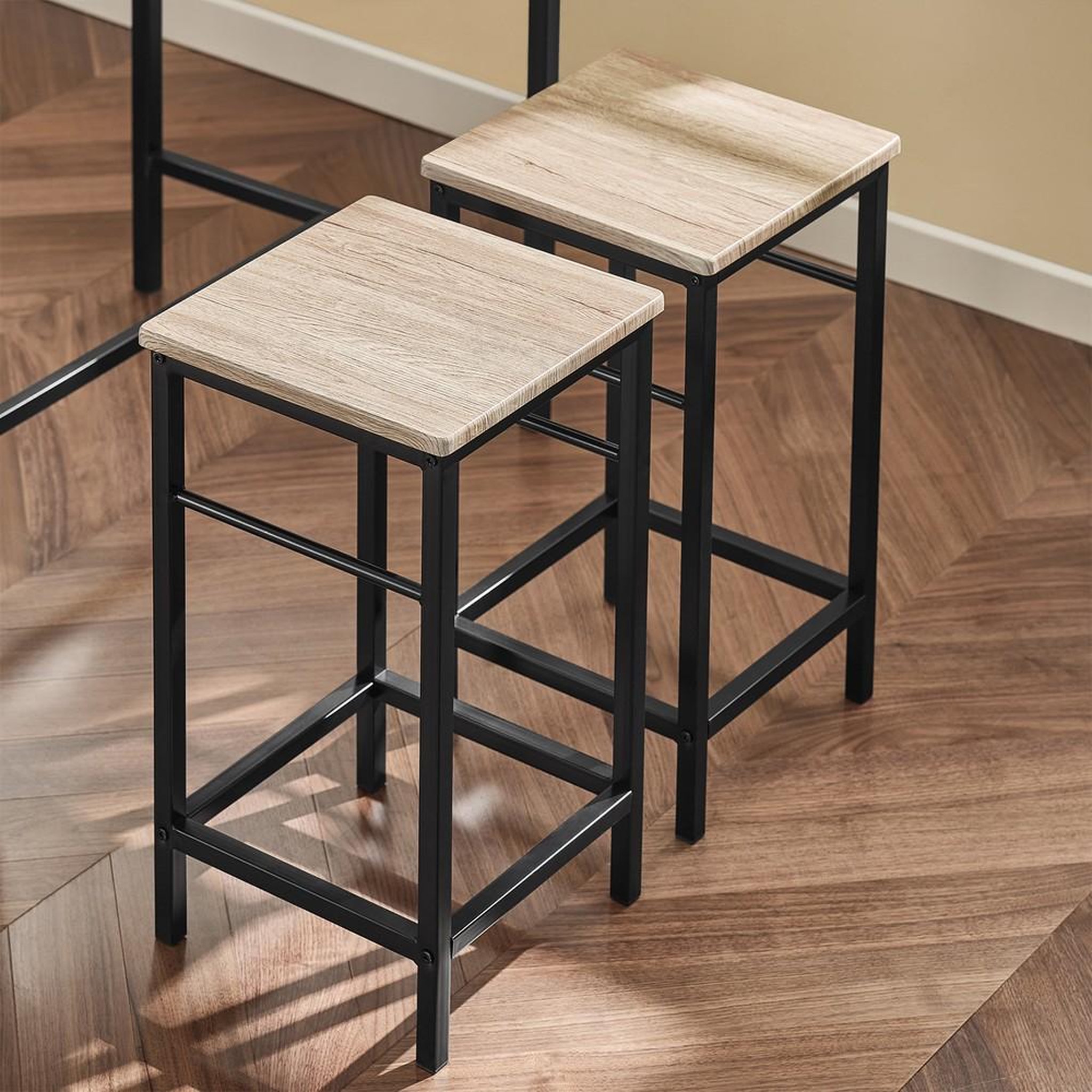 Voir la diapositive 5 : SOBUY SoBuy - Ensemble Table Et 4 Tabourets - Industriel - OGT11