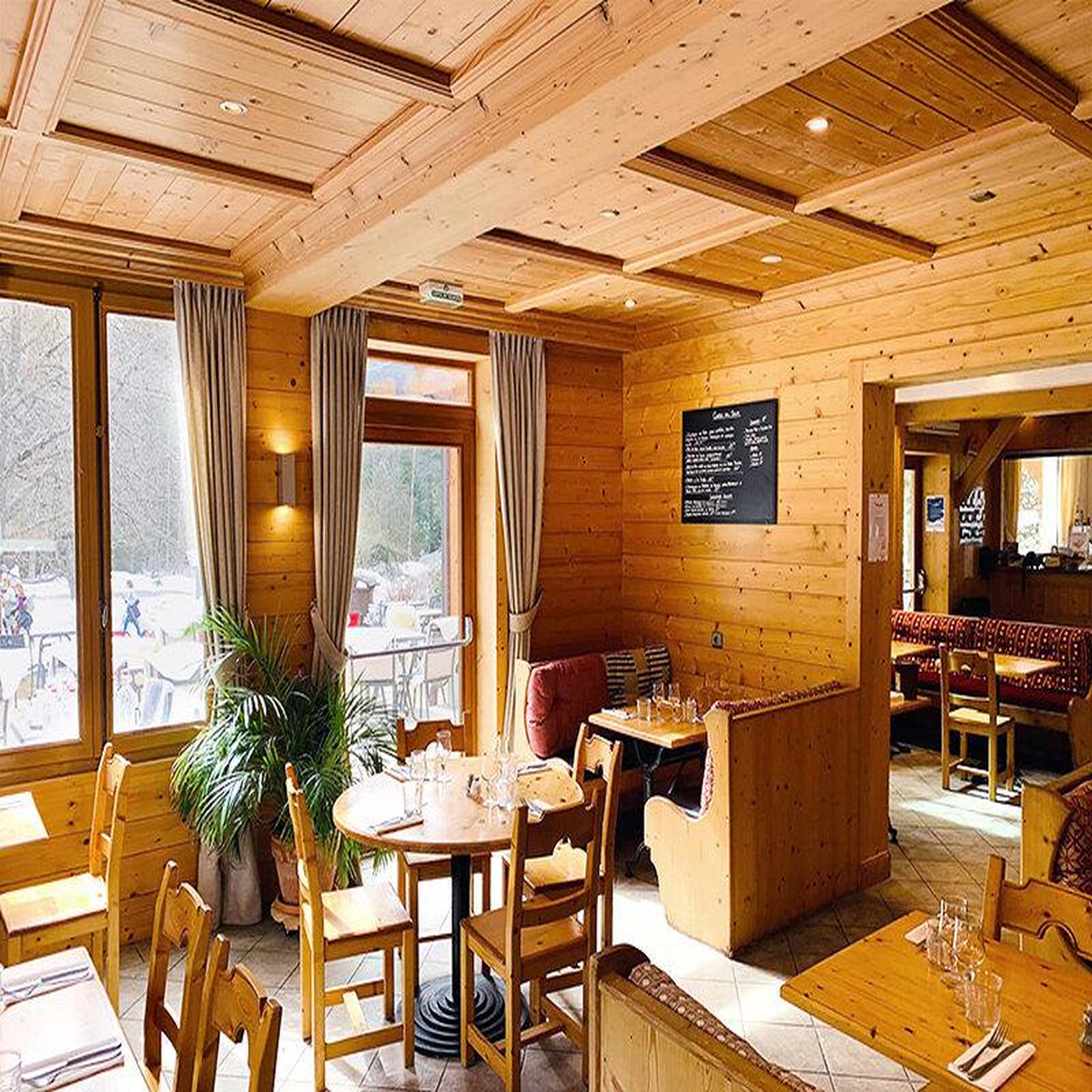 Voir la diapositive 5 : Smartbox 2 jours en famille à chamonix-mont-blanc - coffret cadeau séjour