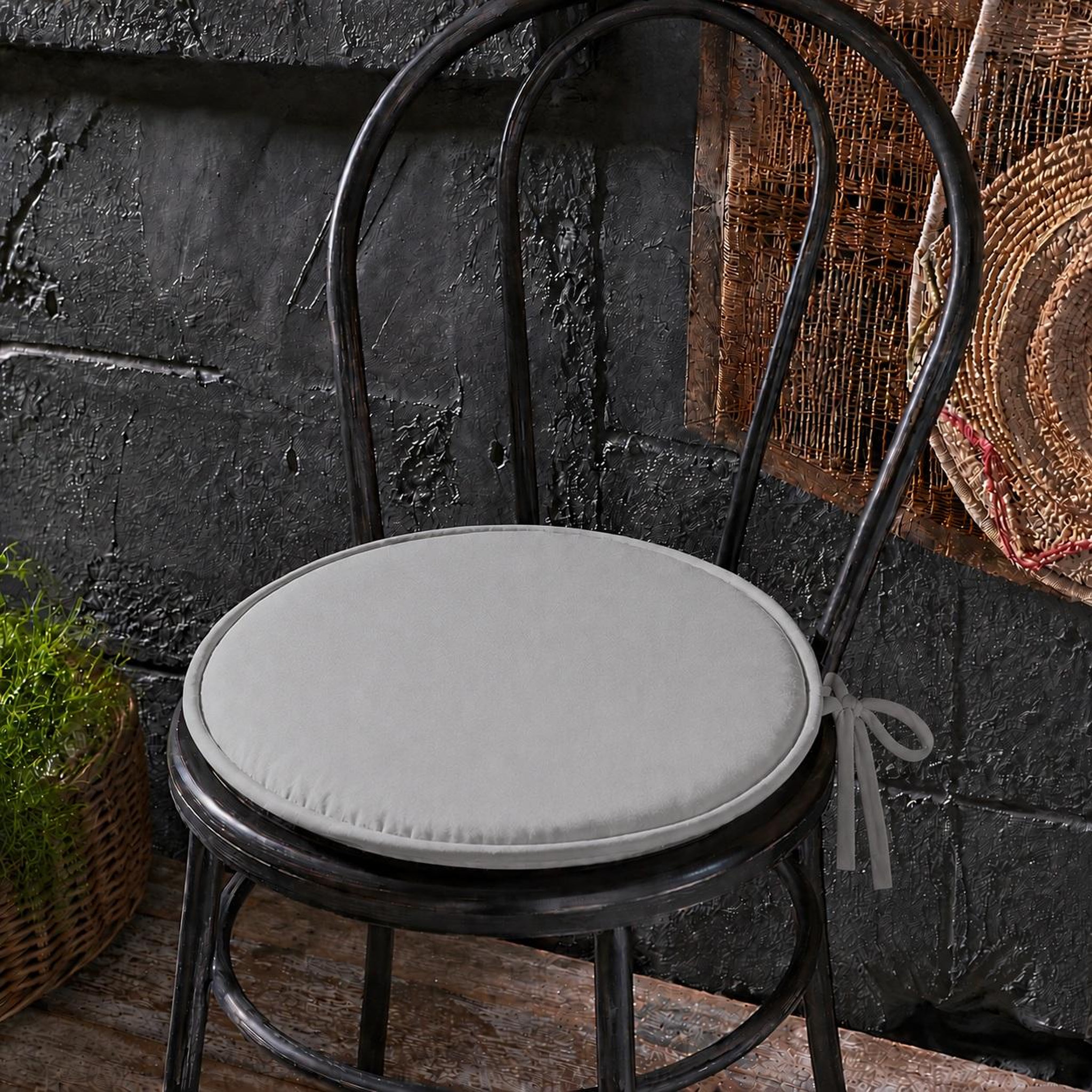 Voir la diapositive 2 : Eden Galette ronde en polyester couleur uni