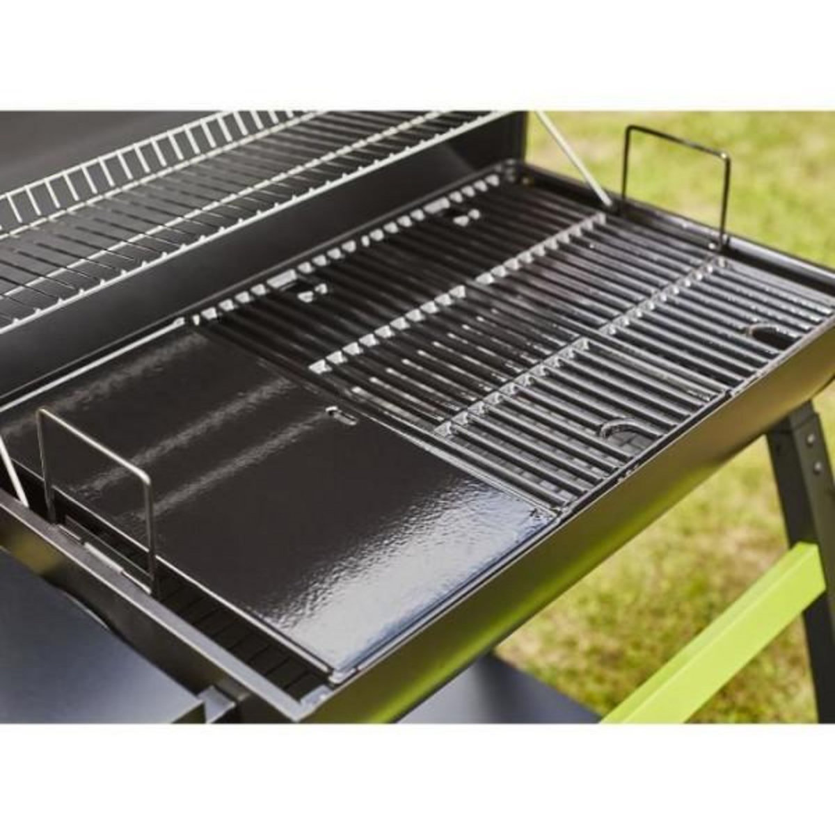 Cook'In Garden Barbecue à charbon 68x41,5cm avec chariot - ch527t