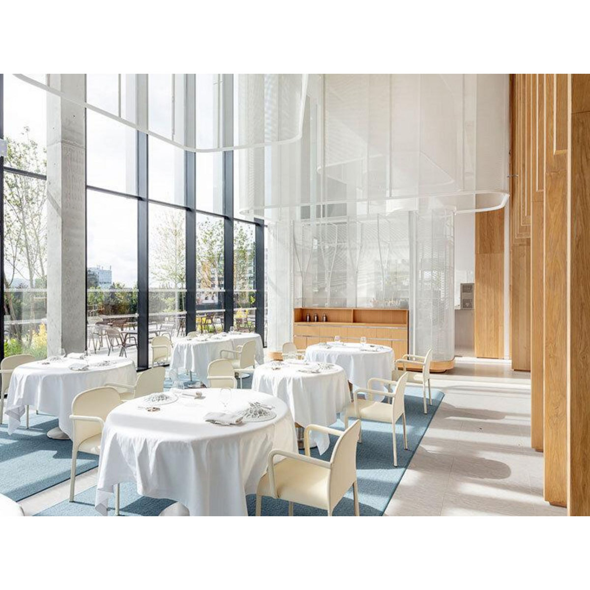 Smartbox Déjeuner 2 plats au Restaurant Adour - École Alain Ducasse à Meudon - Coffret Cadeau Gastronomie