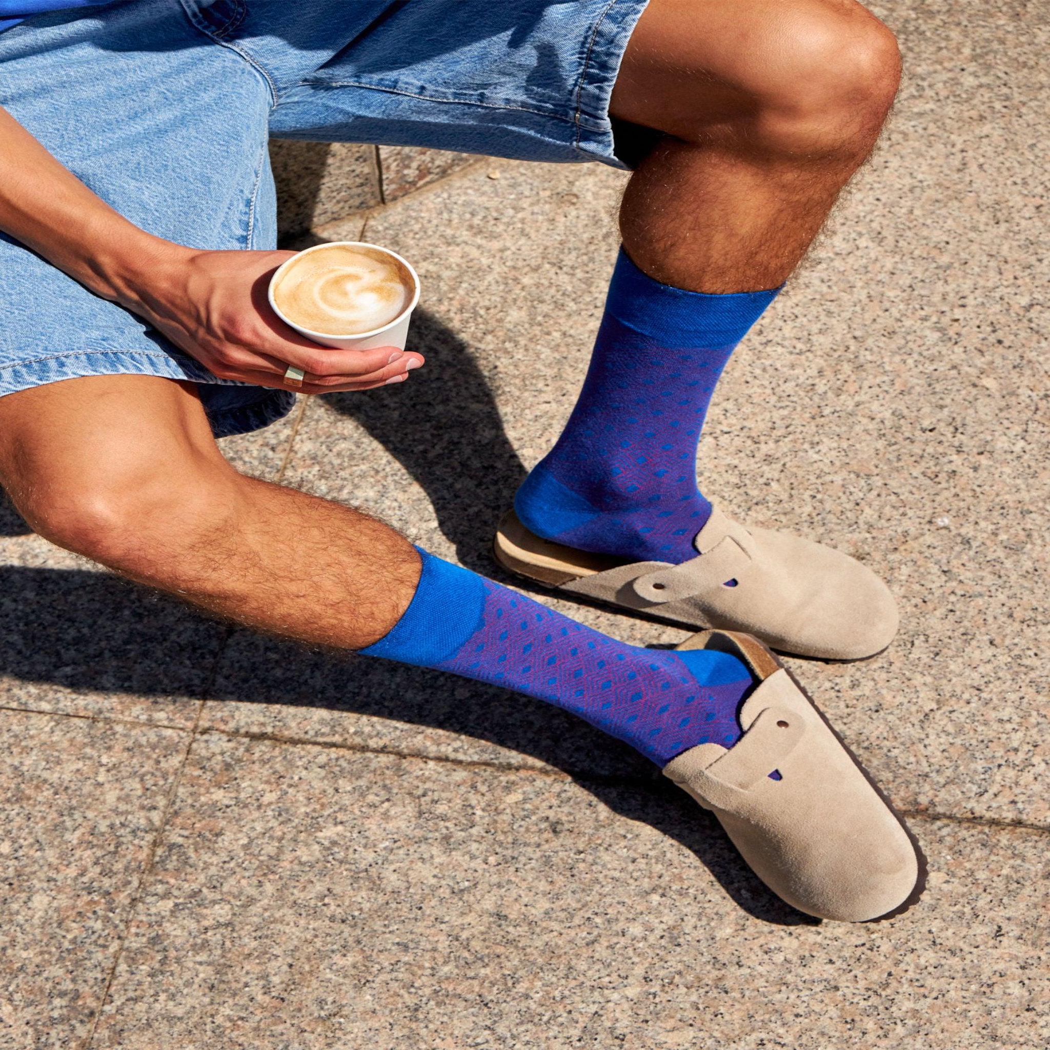 Voir la diapositive 2 : DEDOLES Chaussettes bambou jacquard bleues et magenta