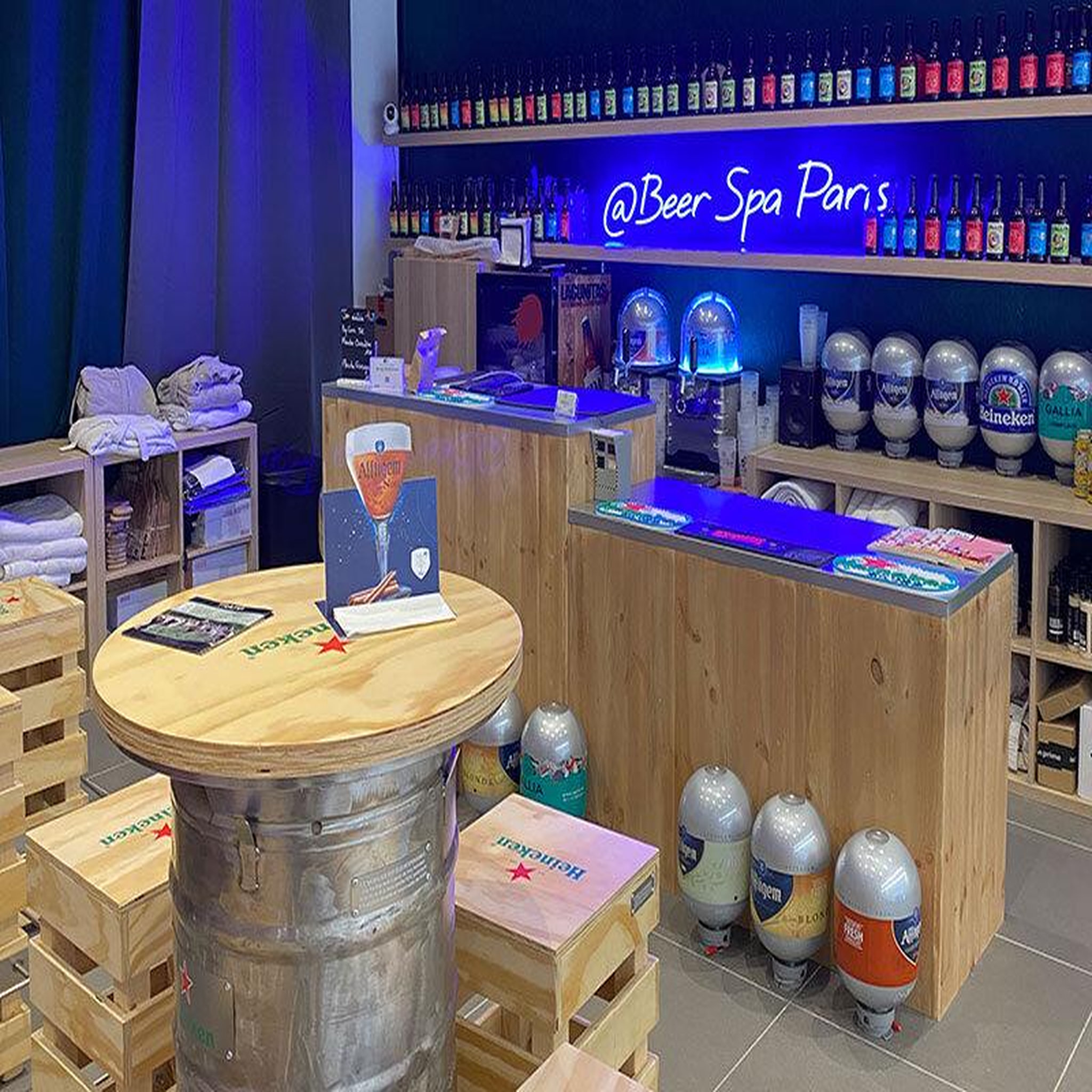 Voir la diapositive 2 : Smartbox Accès d'1h en spa bain de bière avec dégustation pour 3 à paris - coffret cadeau bien-être