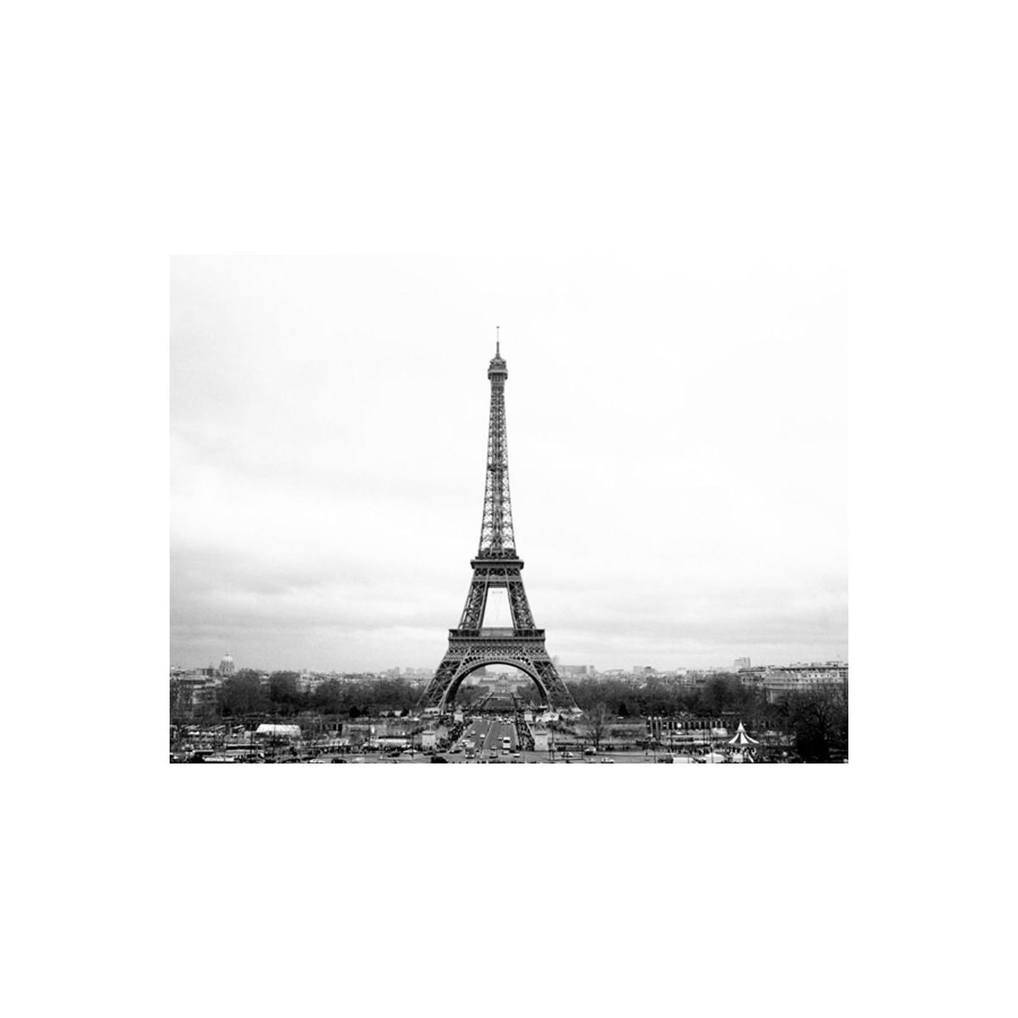 Voir la diapositive 2 : Paris Prix Papier Peint  Paris : Photographie en Noir & Blanc