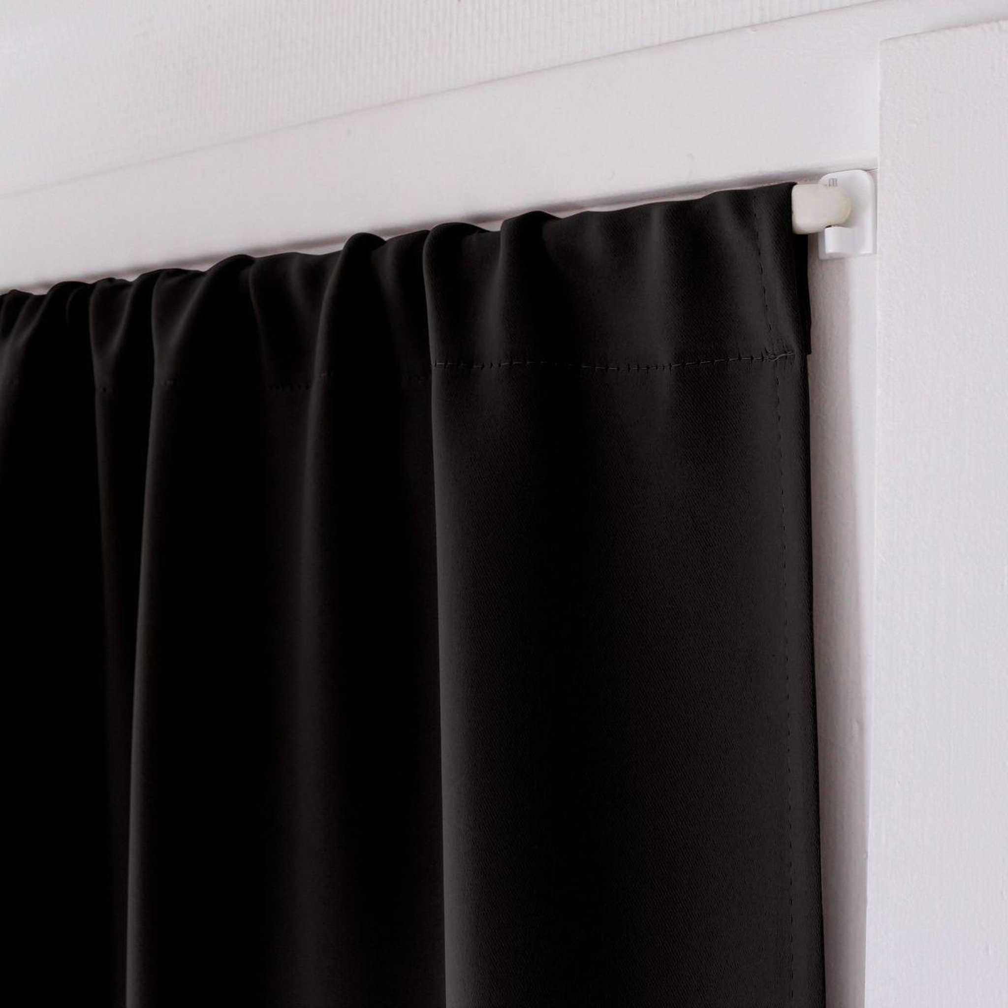 Voir la diapositive 2 : ENJOY HOME Rideau de porte occultant  reglisse  90x210cm noir