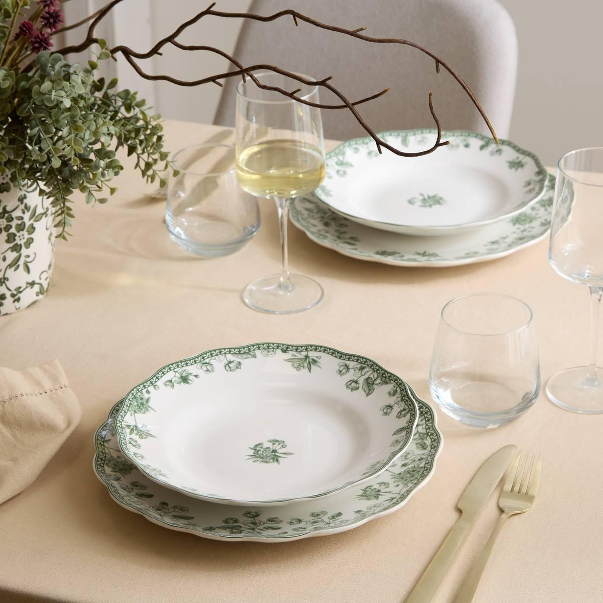 Voir la diapositive 4 : SECRET DE GOURMET Lot de 6 assiettes creuses  lisière  22cm vert