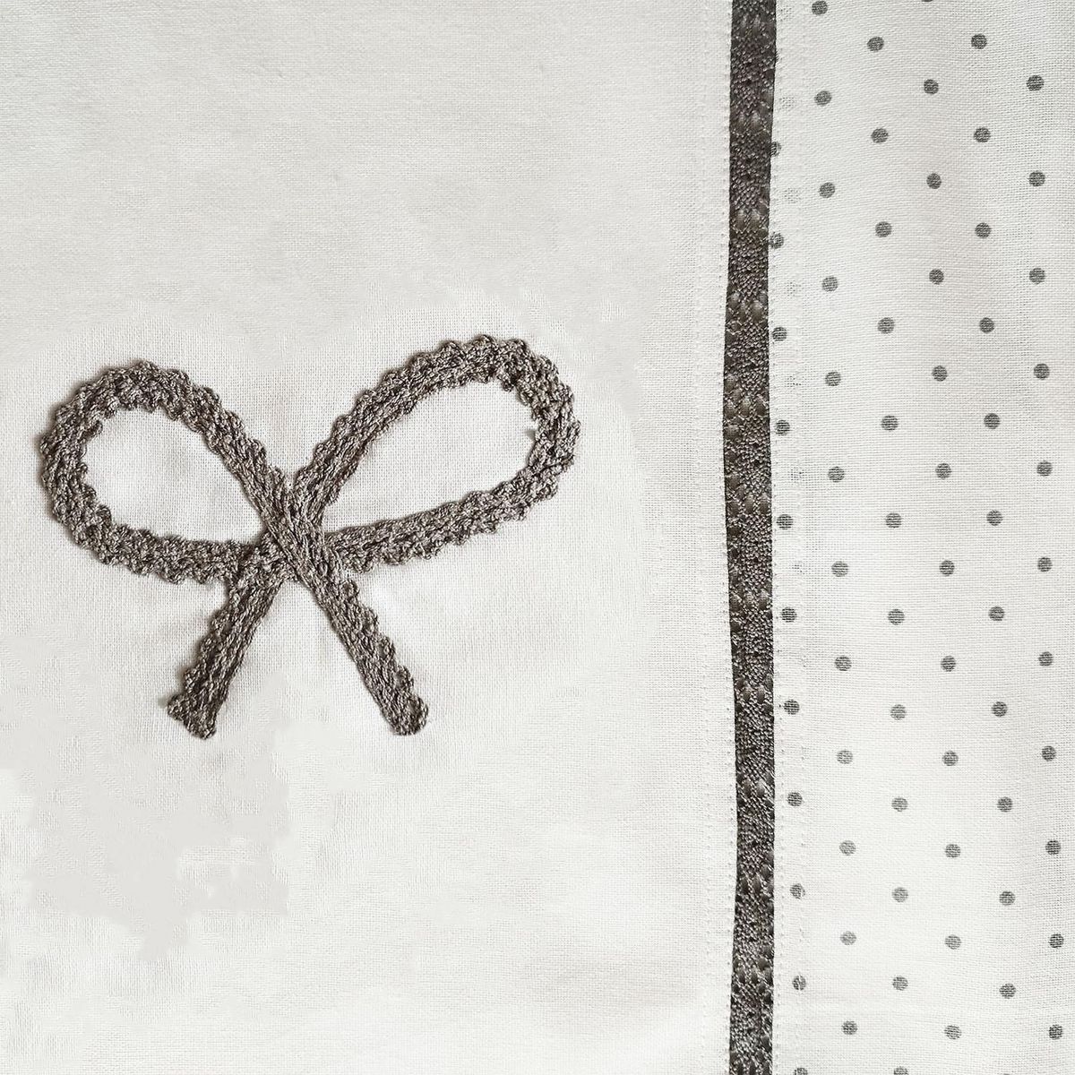 SOLEIL D'OCRE Coussin polochon en coton brodé 20x50 cm EMILIE blanc, par Soleil d'ocre