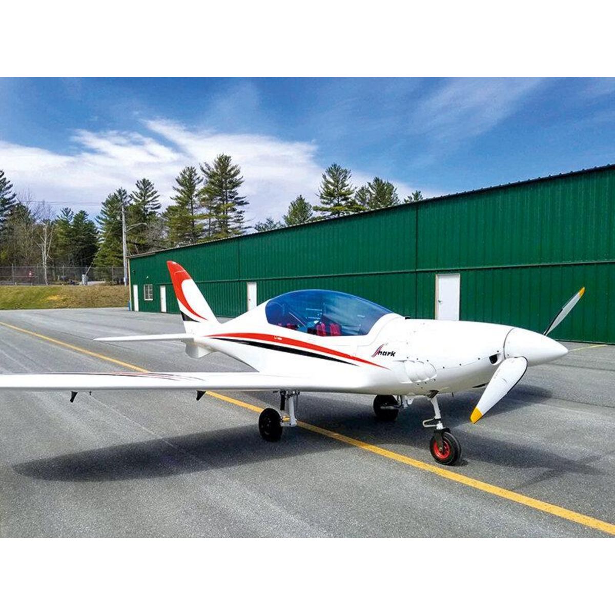 Smartbox Baptême de l'air d'1h15 en Shark UL du Havre jusqu'au Mont-Saint-Michel - Coffret Cadeau Sport & Aventure