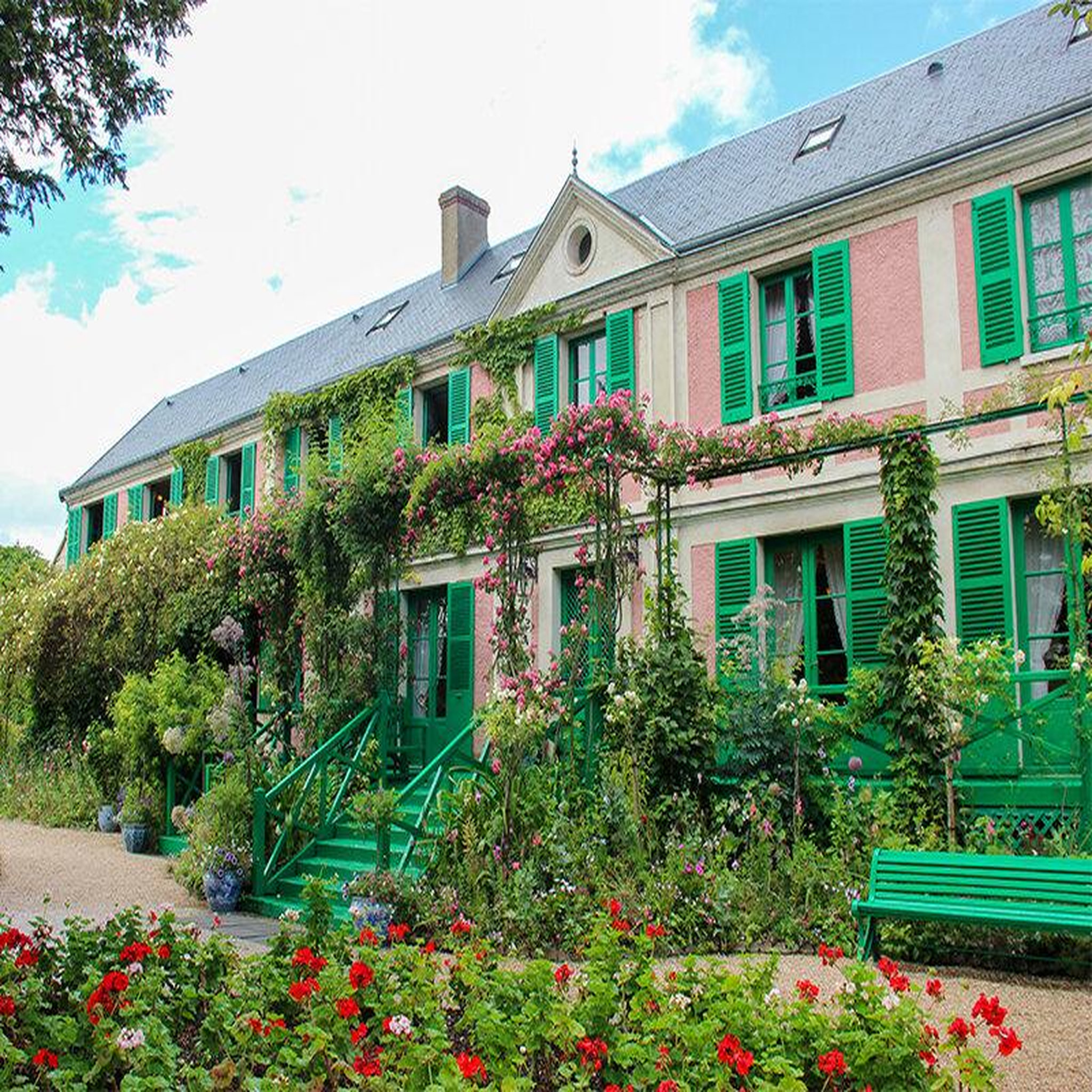 Voir la diapositive 2 : Smartbox Visite guidée : musées Orsay, Orangerie, jardins et maison de Claude Monet pour 3 - Coffret Cadeau Sport & Aventure