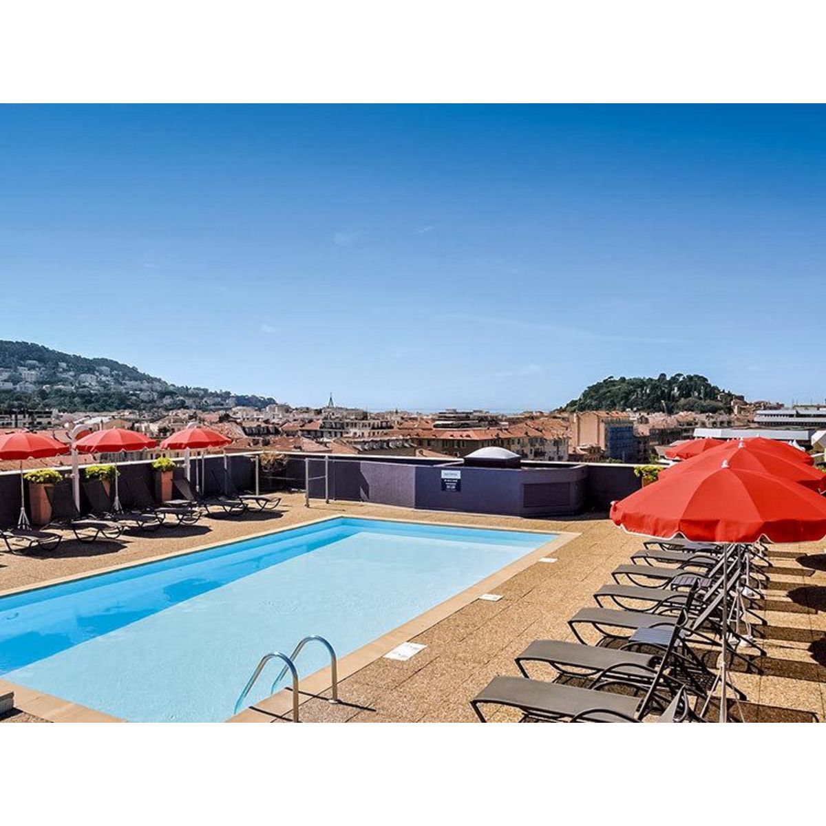 Smartbox Séjour en famille : 2 jours en hôtel 4* à Nice - Coffret Cadeau Séjour