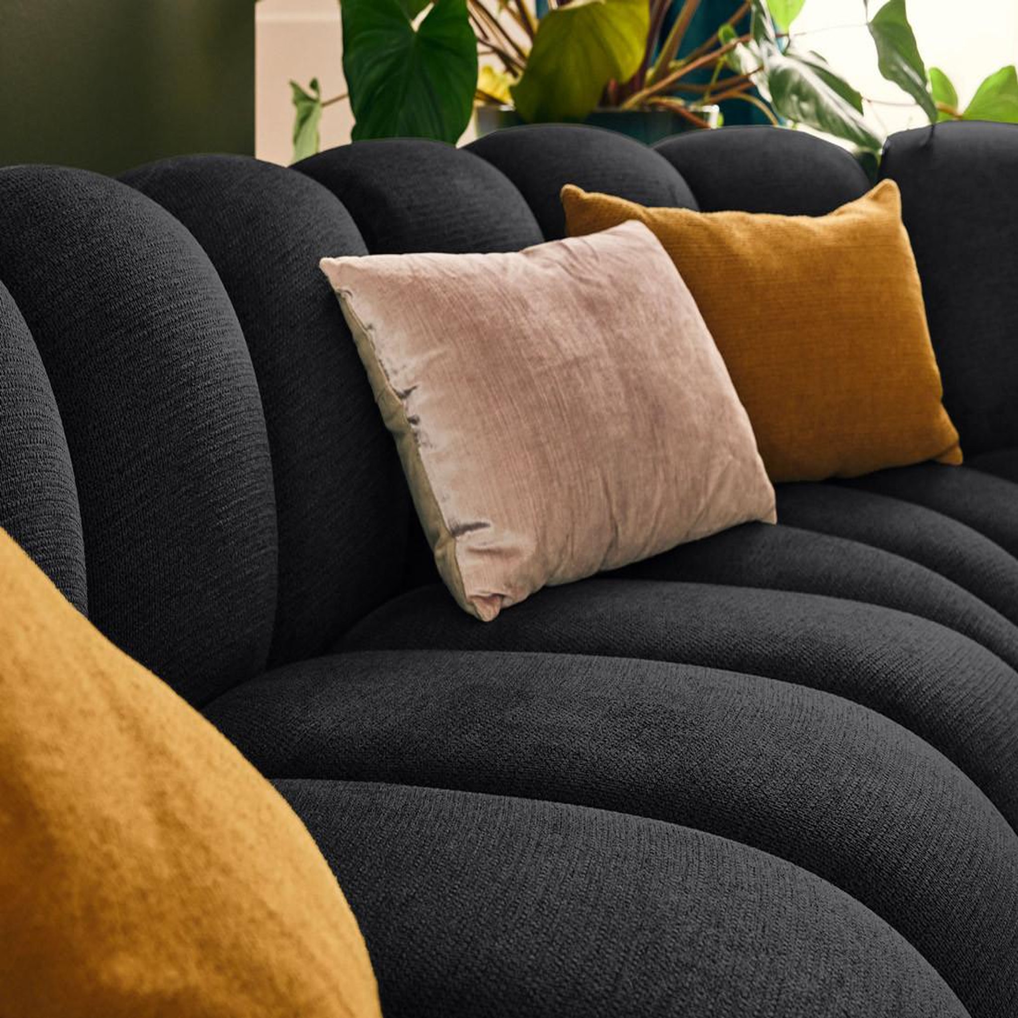 Voir la diapositive 5 : LISA DESIGN Debbie - canapé modulable d'angle droit 5 places en tissu texturé