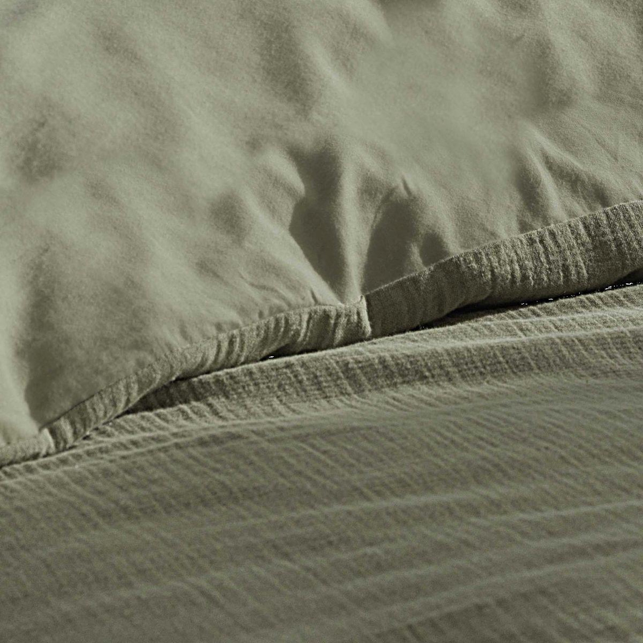 Voir la diapositive 2 : Douceur d'Intérieur Parure de Lit 2 Pièces  Angélia  140x200cm Kaki