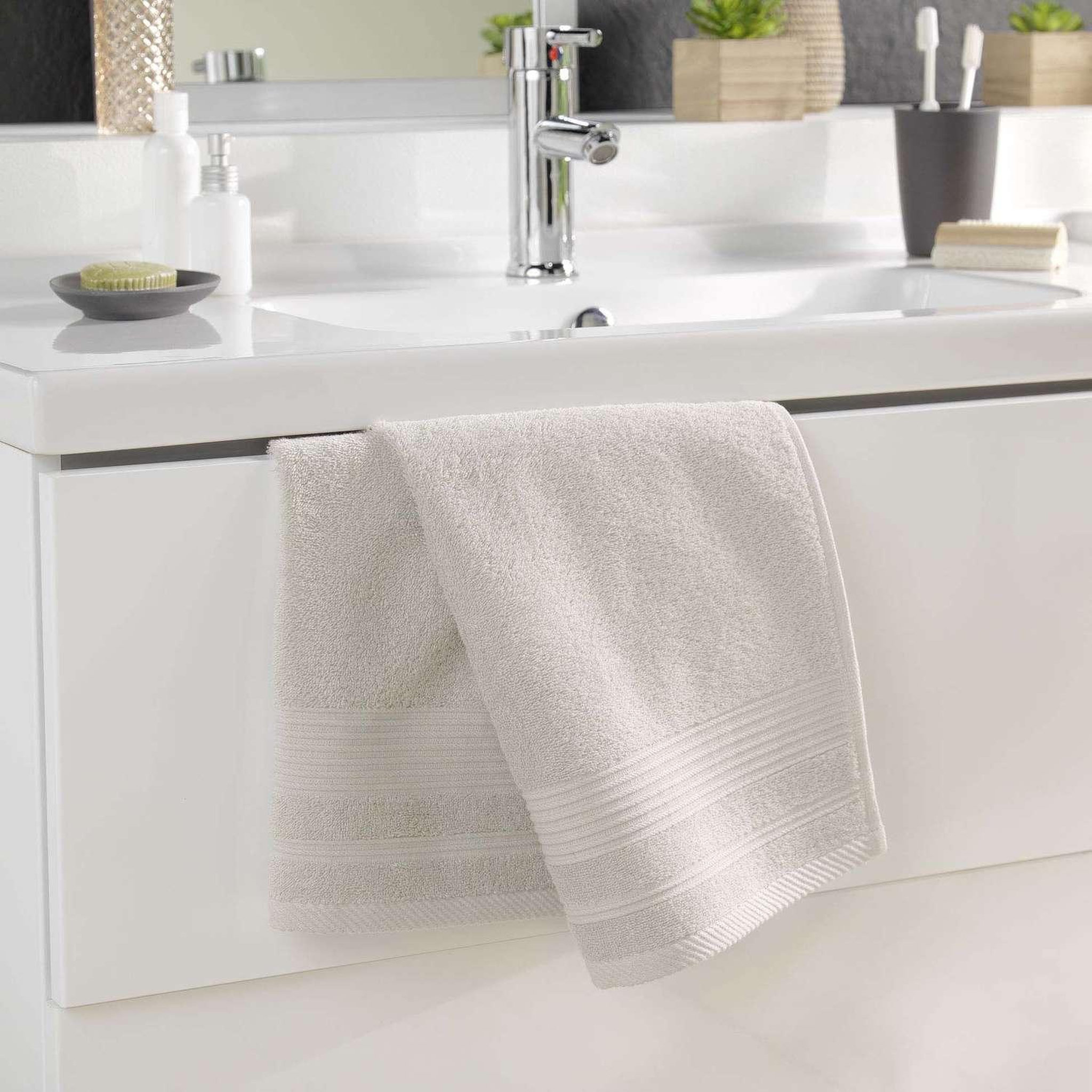Voir la diapositive 3 : Douceur d'Intérieur Serviette de toilette DAYTA - Eponge unie