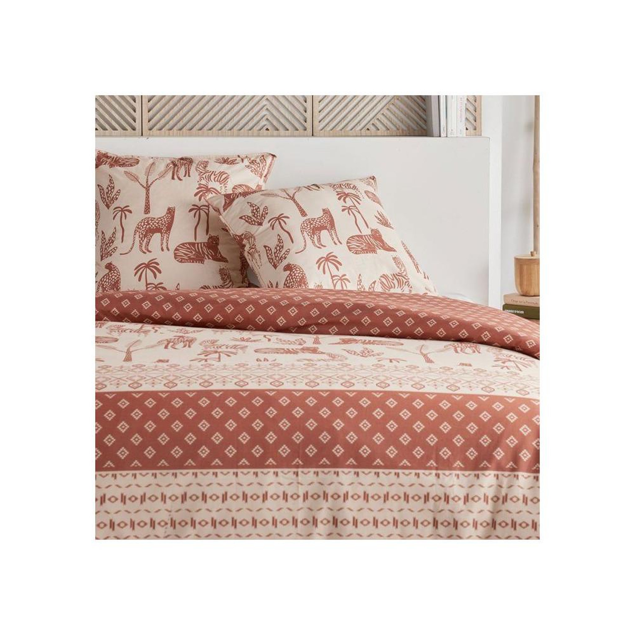 Voir la diapositive 2 : Today Today sunshine housse de couette réversible coton imprimé jungle florale rouge 260 x 240 cm + 2 taies 63 x 63 cm