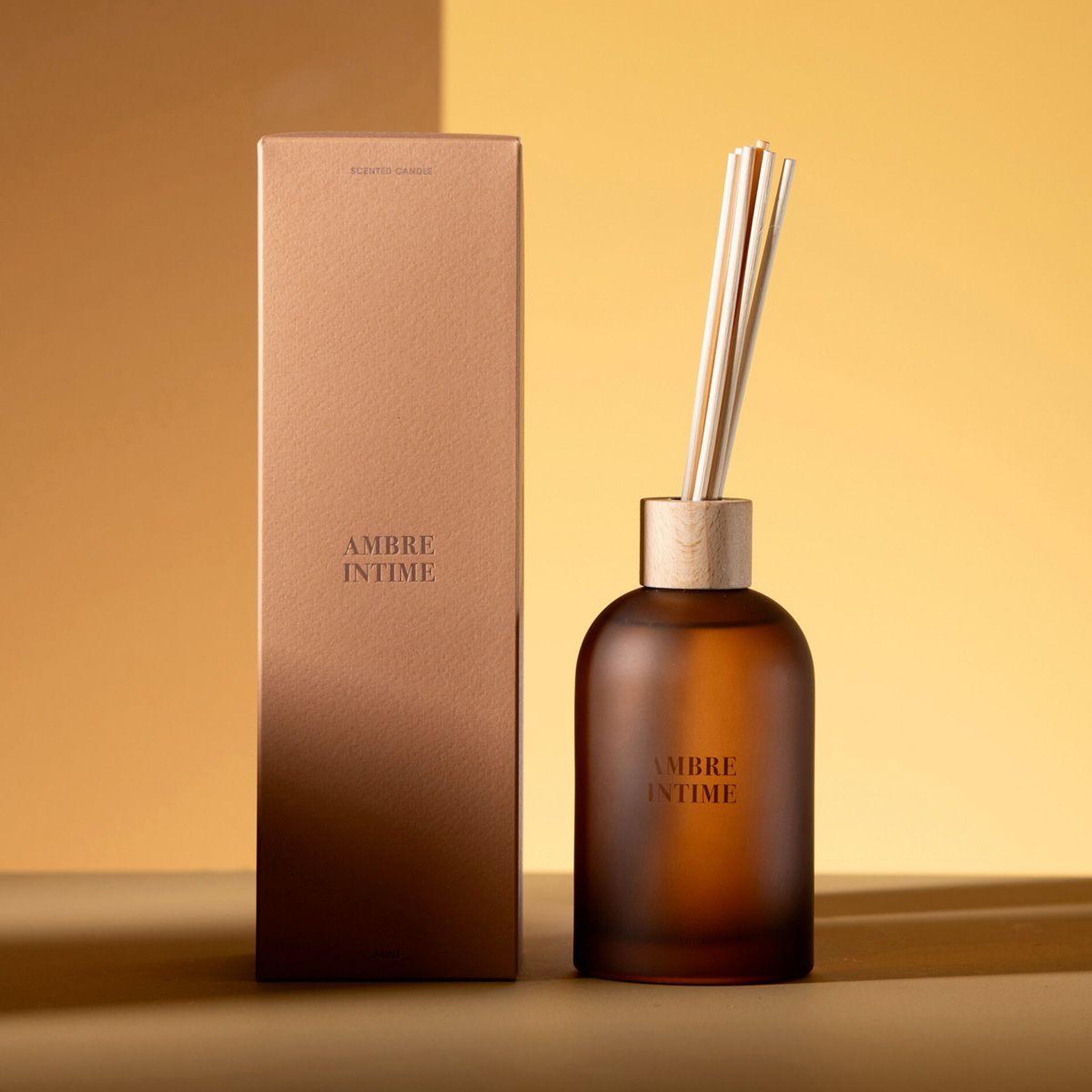 Voir la diapositive 5 : J-LINE Diffuseur de parfum  accords essentiels  250ml ambre intime